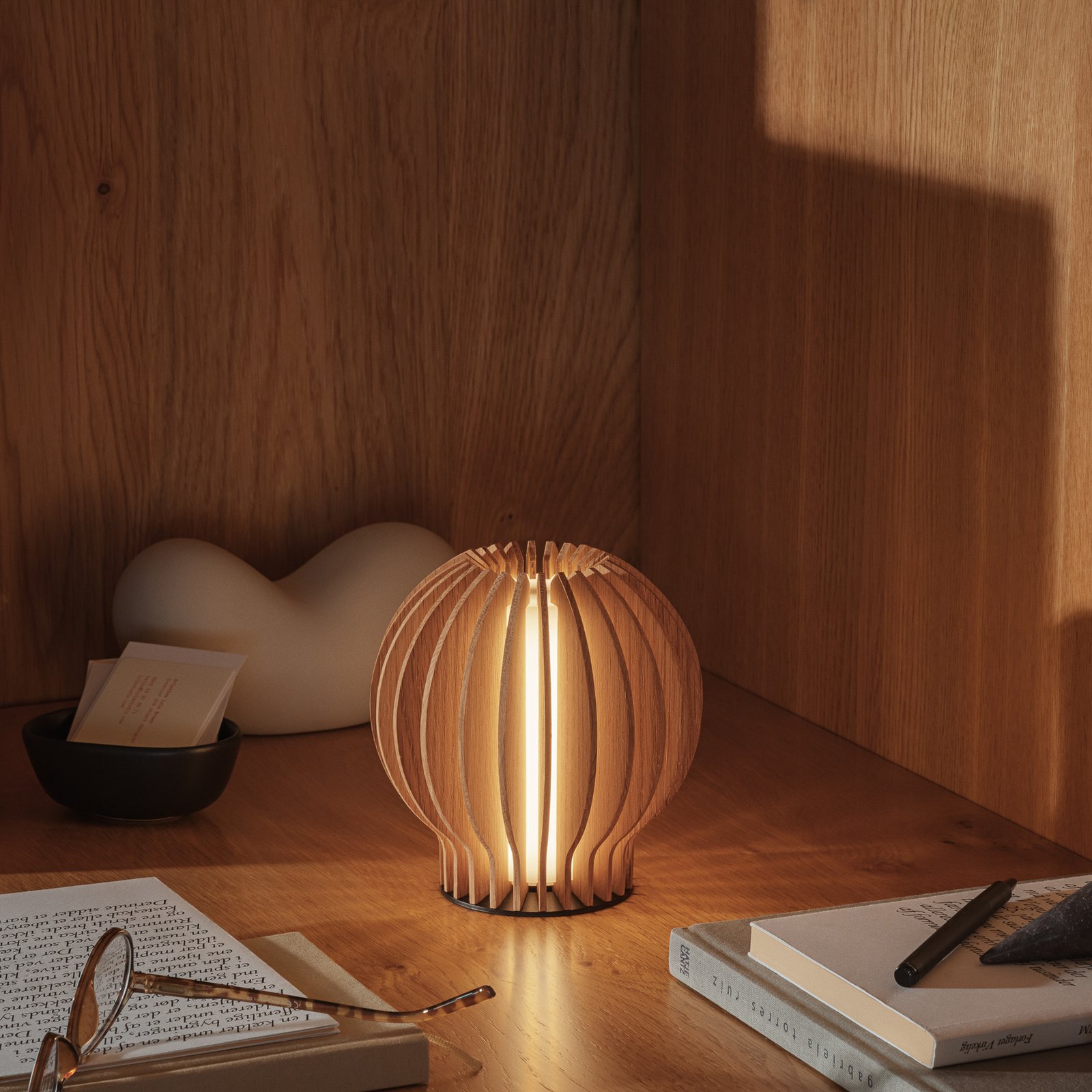 Eva Solo Lampe à poser LED rechargeable Radiant, bois clair, Ø 14cm, USB