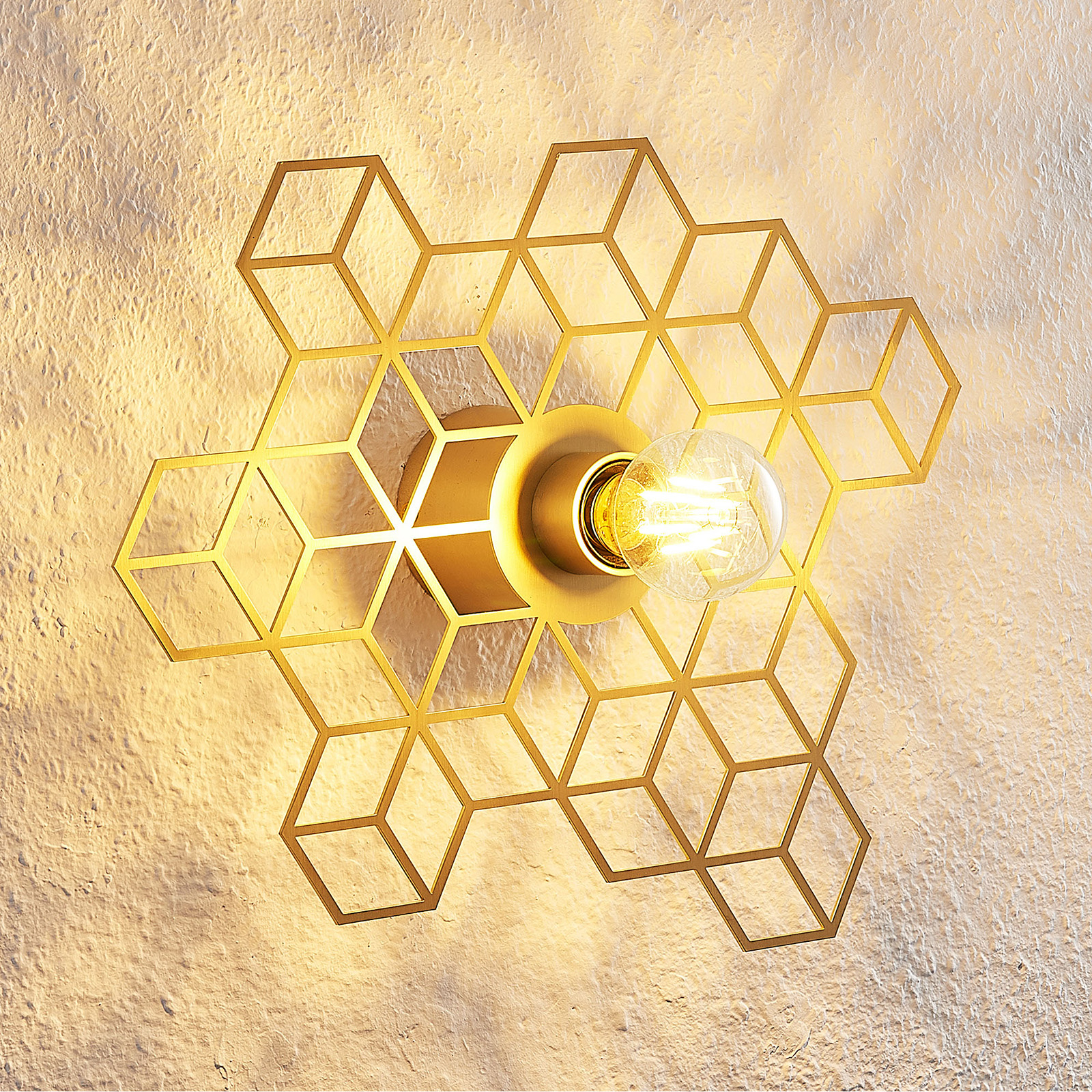 Lucande Alexaru wall light, honeycomb, gold