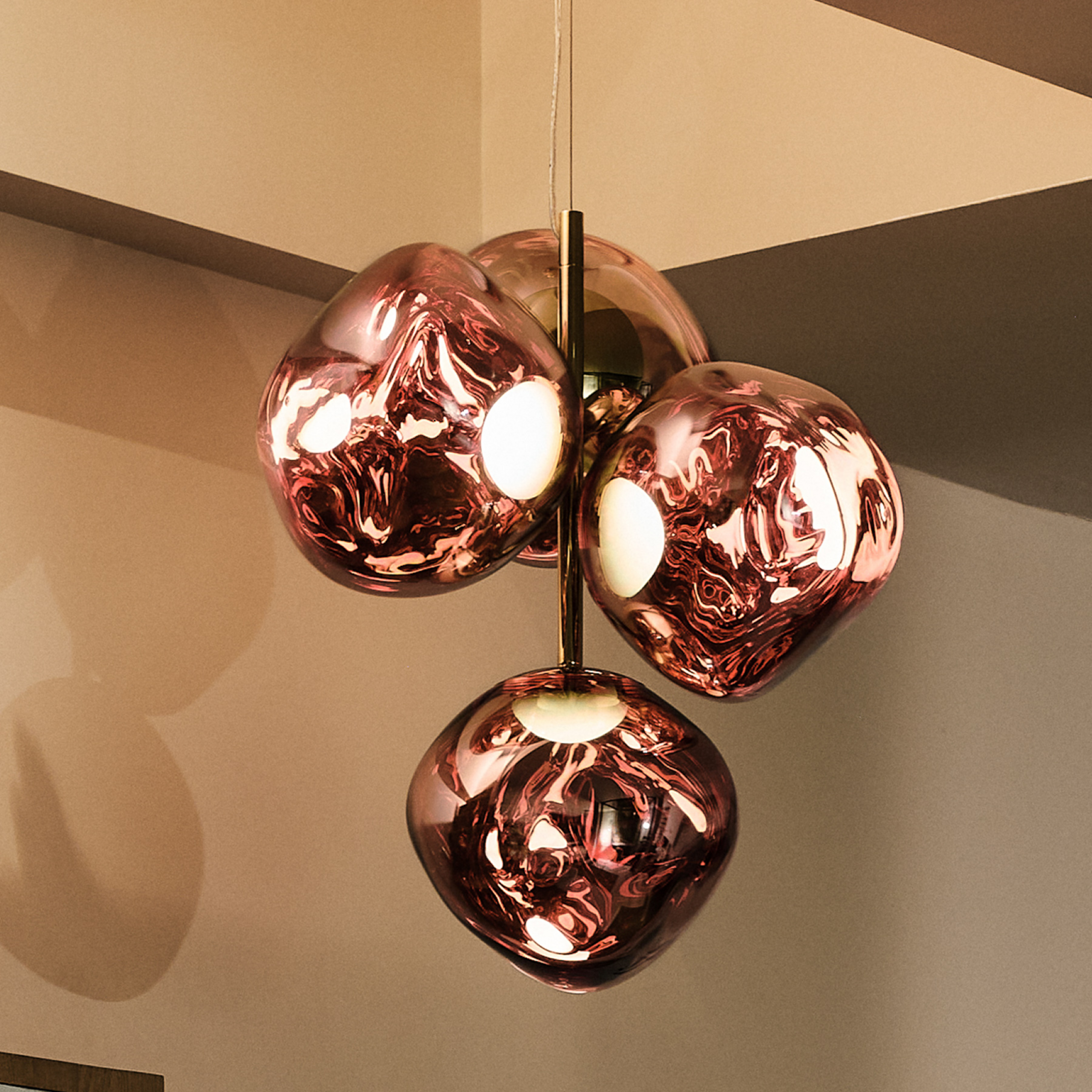 Tom Dixon LED κρεμαστό φωτιστικό Melt Chandelier Mini, χάλκινο χρώμα