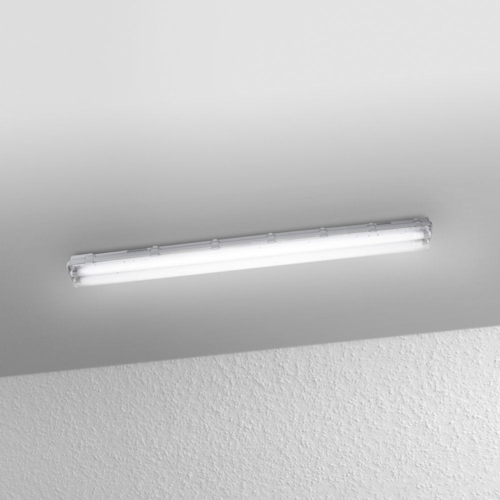 LEDVANCE Submarine Feuchtraumleuchte 120cm 2 x 16W