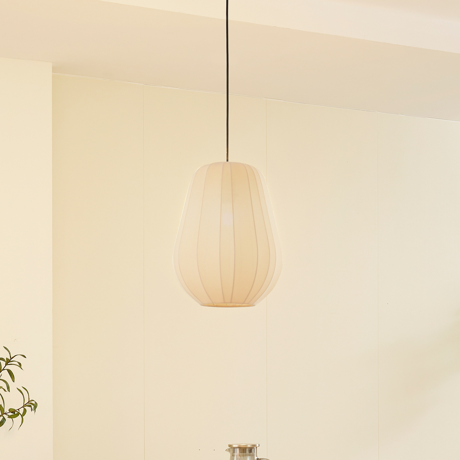 Lindby Helin pendant light, beige, Ø 30 cm, fabric