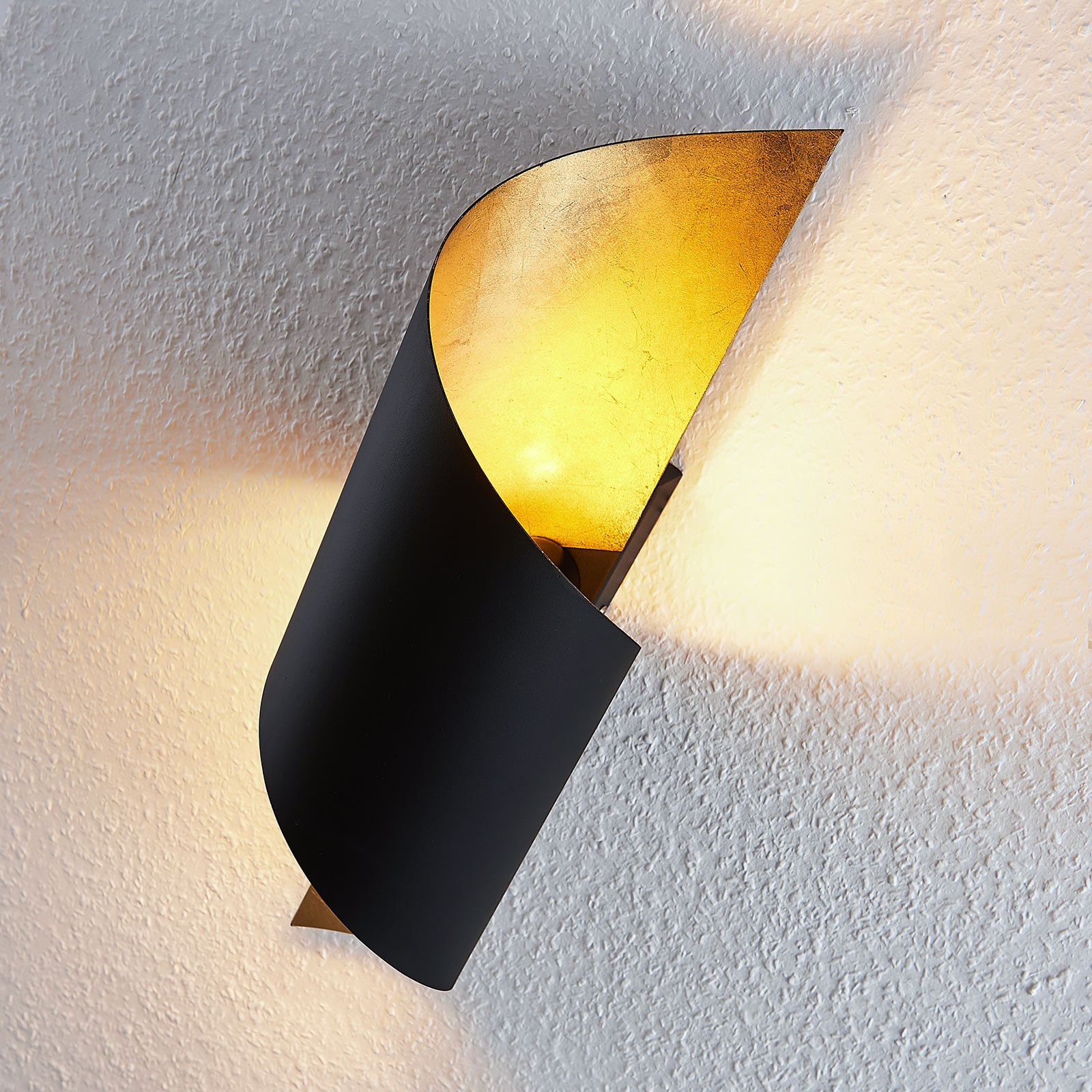 Vanni Wandleuchte Black/Gold - Lindby