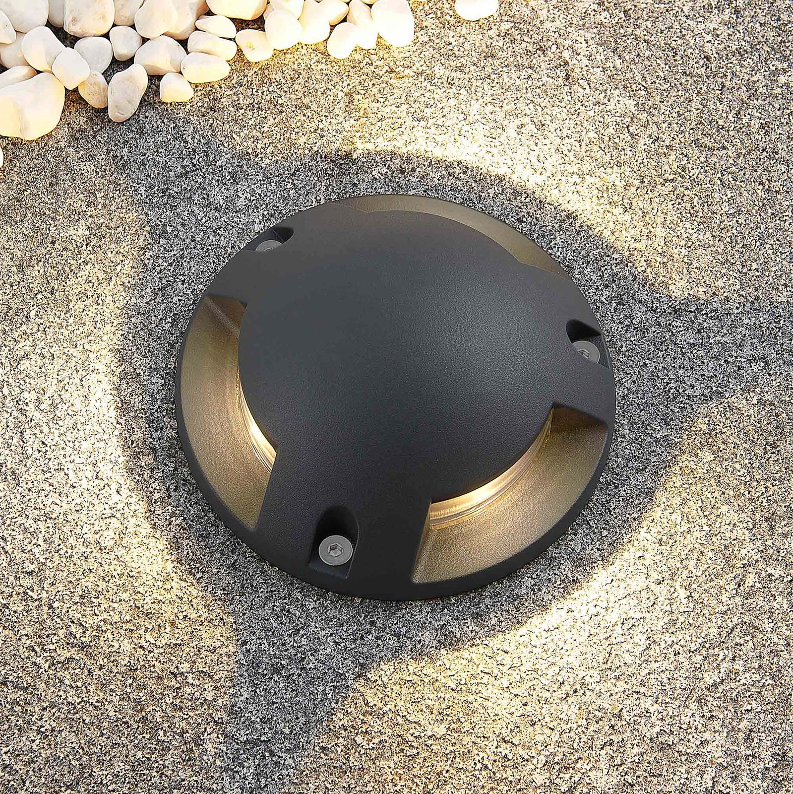 Lindby Huban LED-Bodenaufbauleuchte, dreiflammig