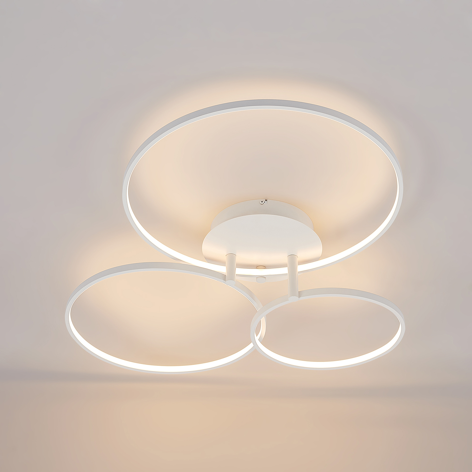 Lindby Rayk LED plafondlamp, mat wit
