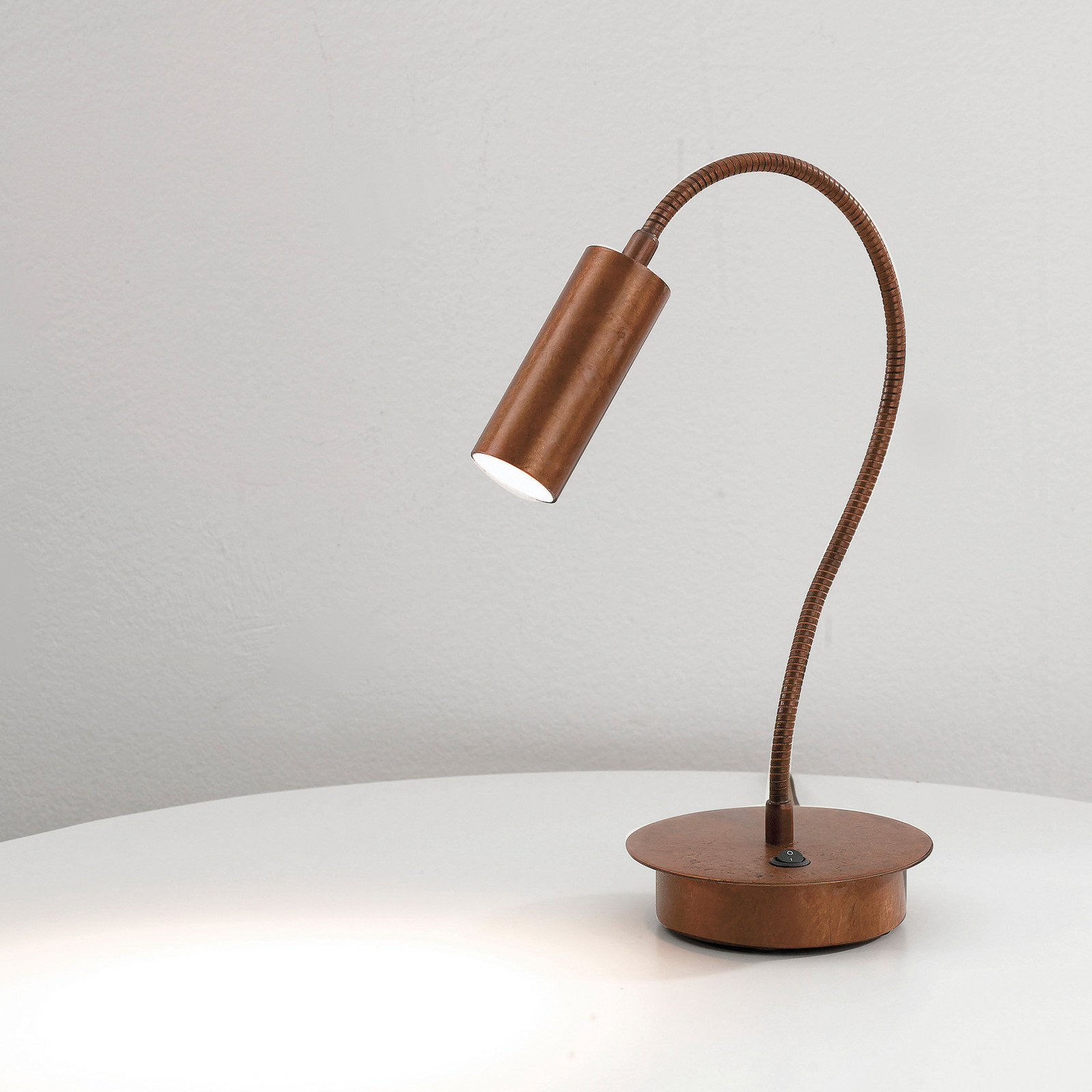 Cremasco Lampa de masă 7538 lemn brunat reglabilă GU4-MR11 - Camera de zi / sufragerie - Modern - Alamă
