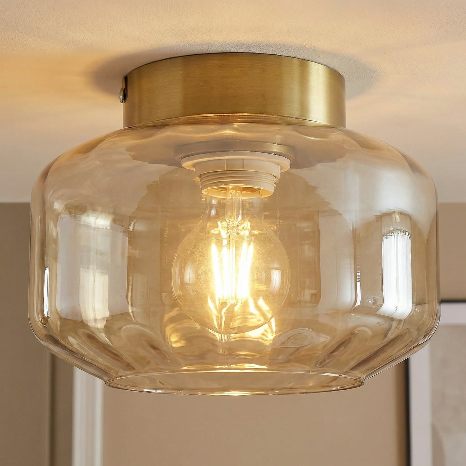 Lindby taklampa Hildur, bärnsten, glas, Ø 22 cm