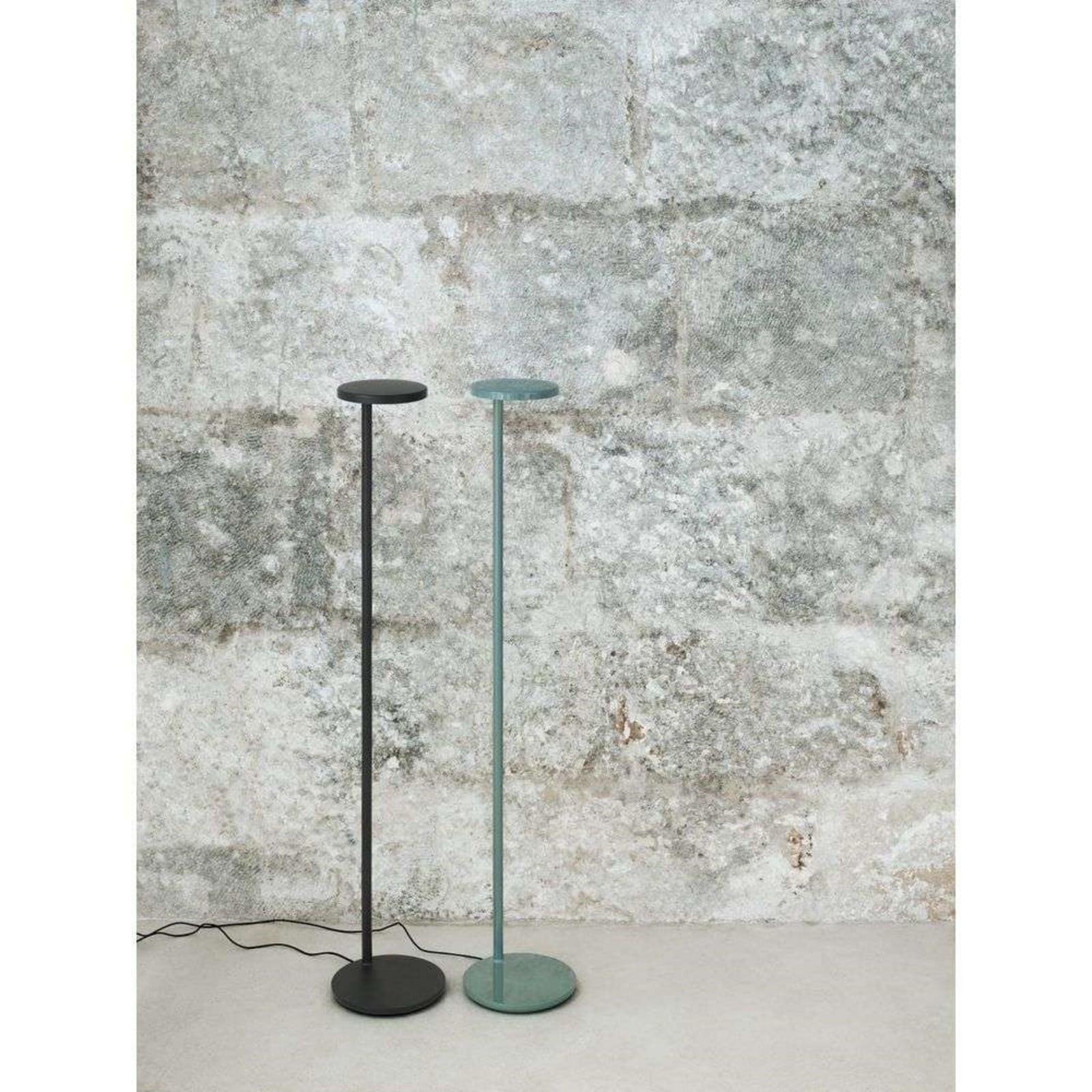 Oblique F Gulvlampe 3000K Glossy Sage FLOS - Stue - Aluminium