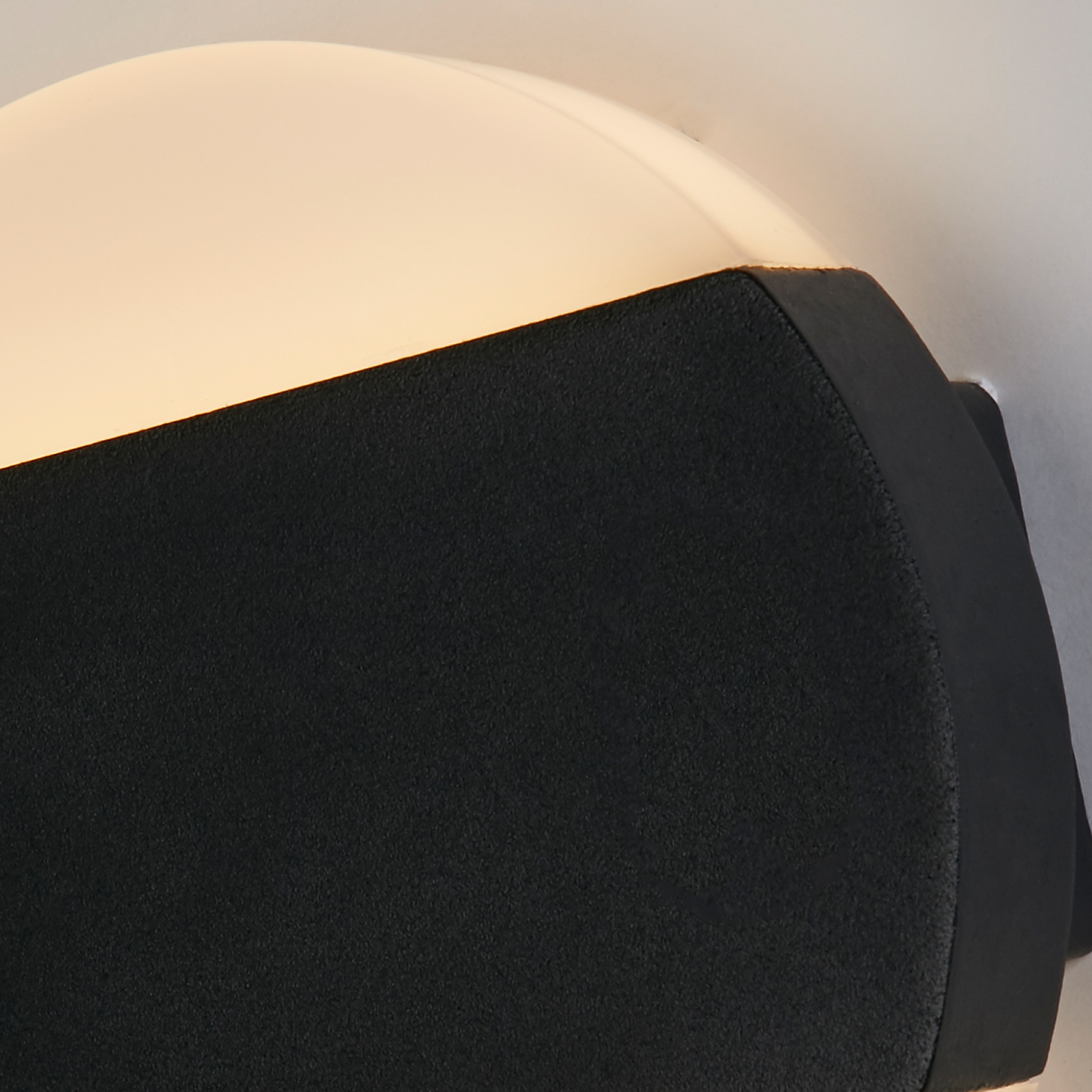 Applique da esterni LED Cavern, nera, Ø 15 cm, metallo