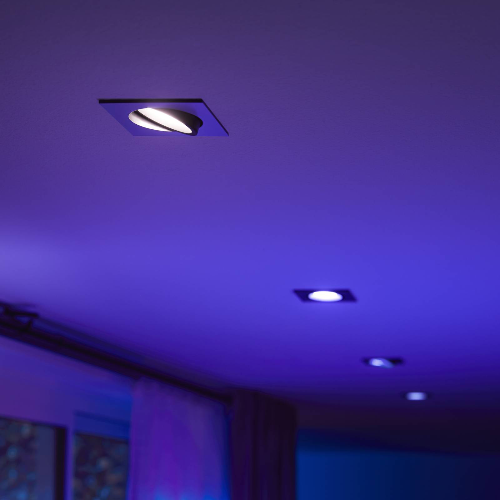 Philips Hue wpuszczany spot LED Centura, aluminiowy 9x9 cm CCT RGB