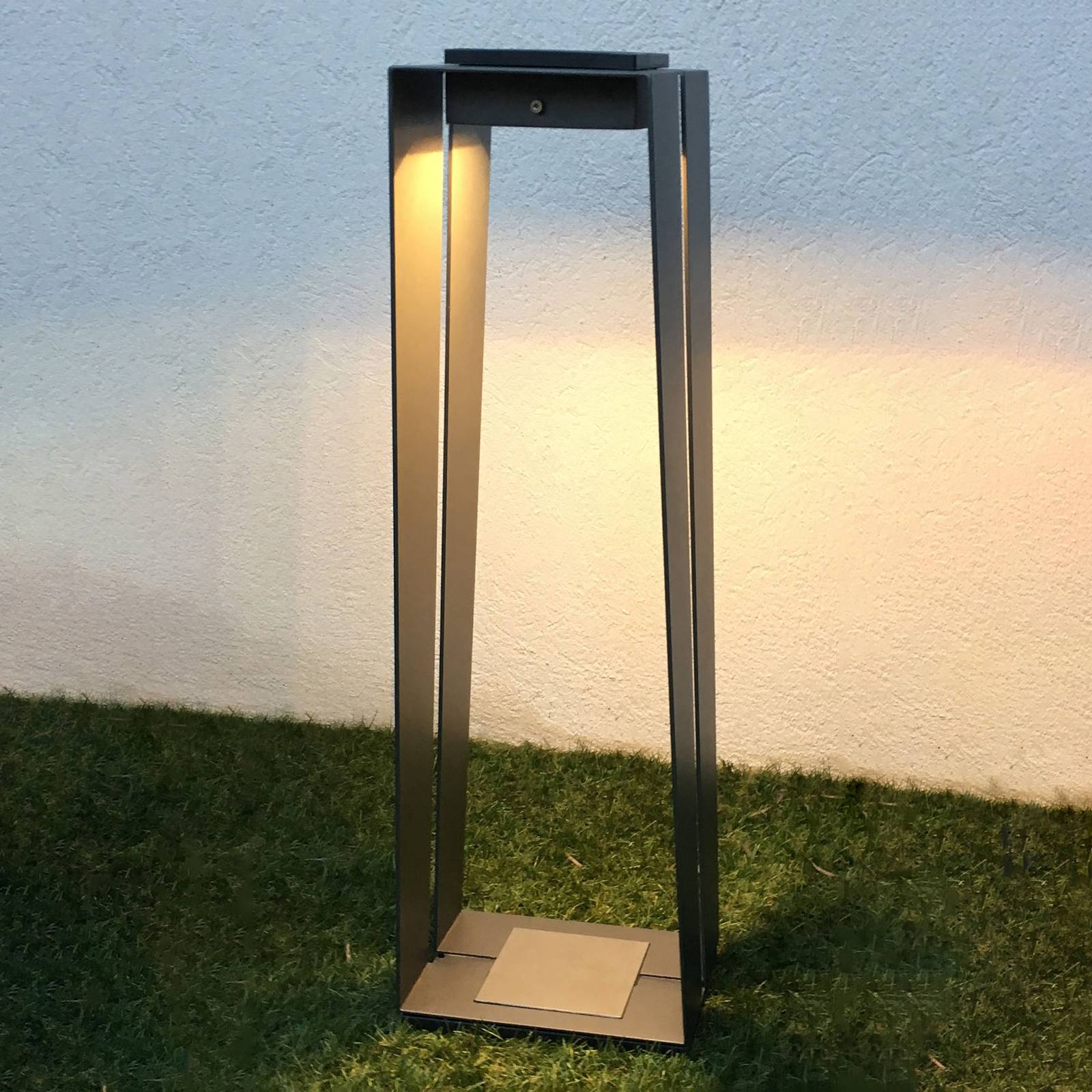 Les Jardins Skaal LED solar lantern, aluminium, 70 cm, grey - Solar Light - dimmable - Silver