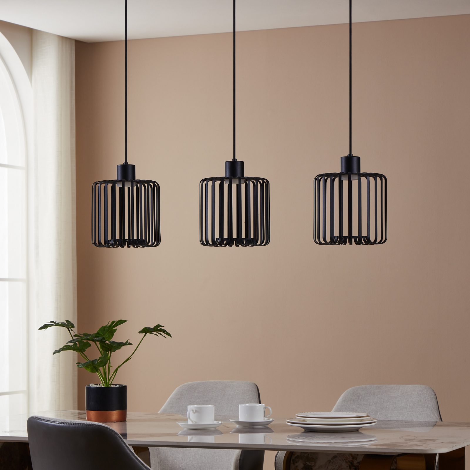 EGLO connect LED висящо осветително тяло Ginestrone-Z, 3 светлини, черно EGLO connect LED висящо осветително тяло Ginestrone-Z, 3 светлини, черно