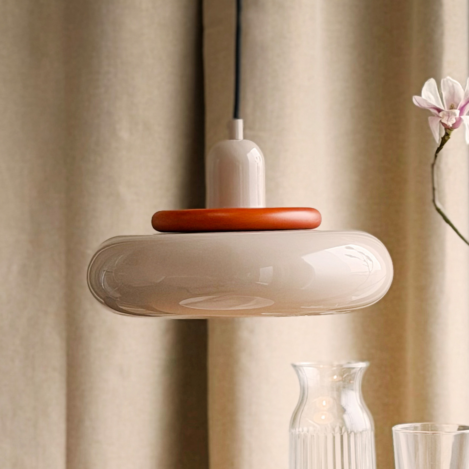 Dyberg Larsen riputatav lamp Planet Mini, beež, Ø 27 cm, metall Dyberg Larsen riputatav lamp Planet Mini, beež, Ø 27 cm, metall