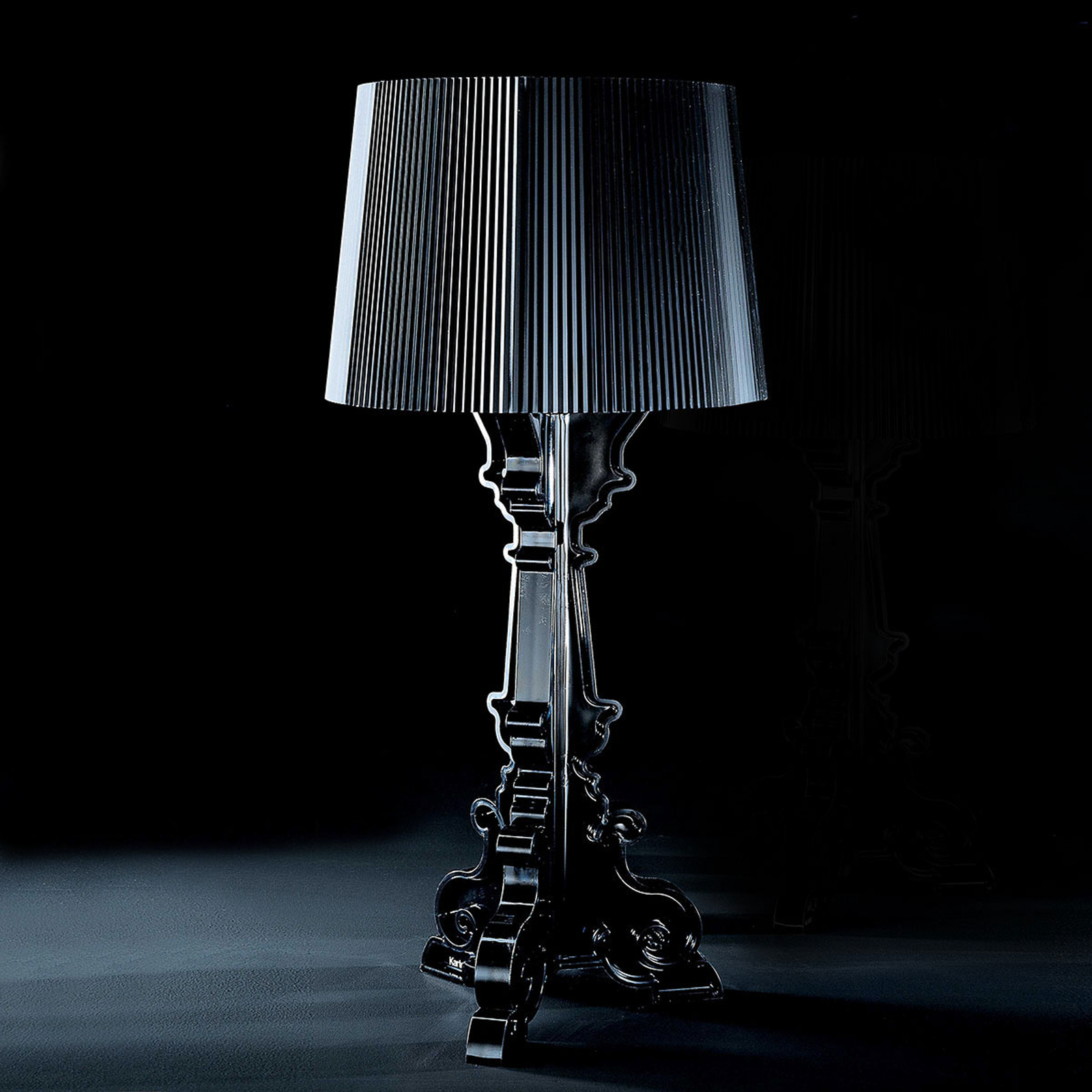 Kartell Bourgie -LED-pöytälamppu, musta