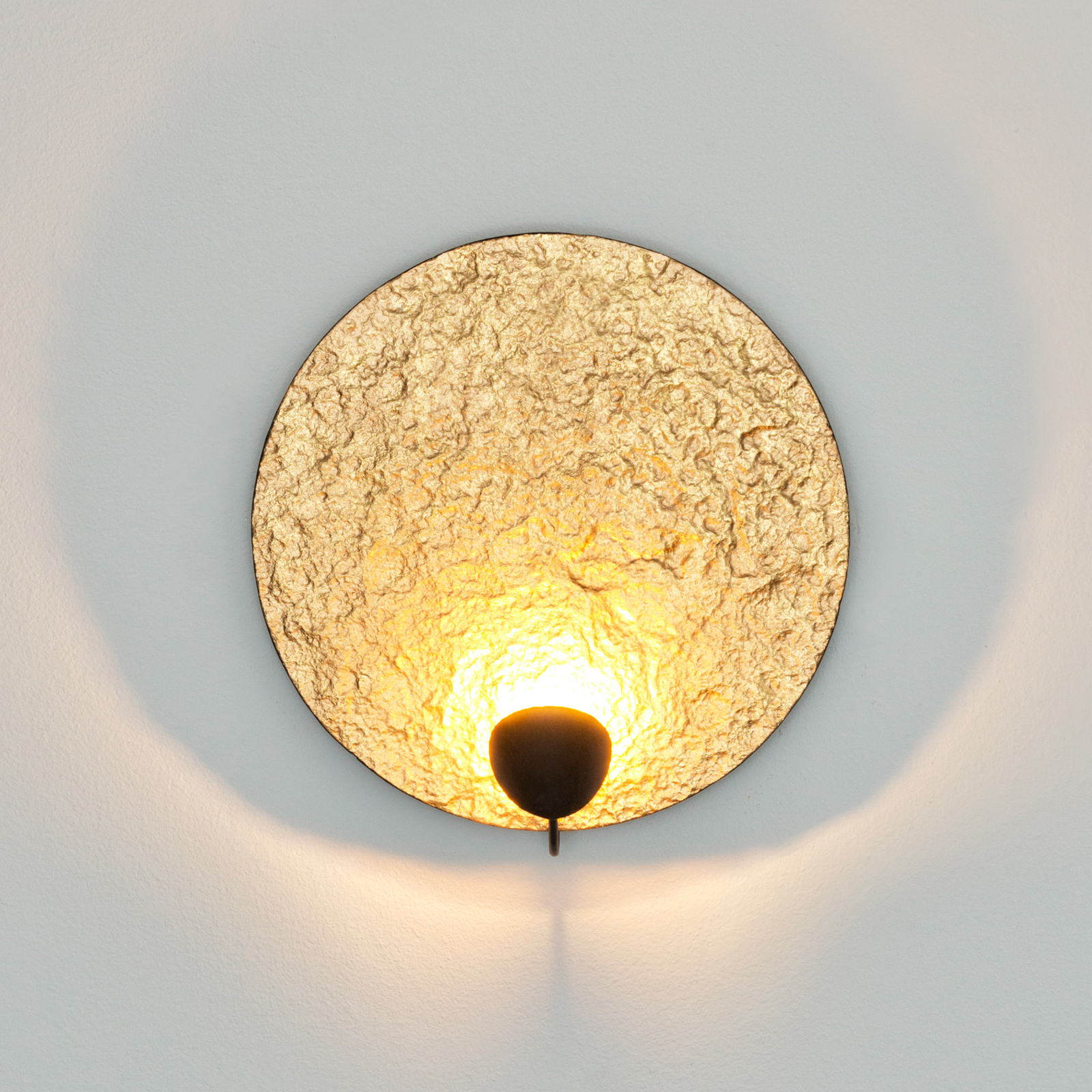 LED-vegglampe Traversa, skinnende gull, Ø 35 cm