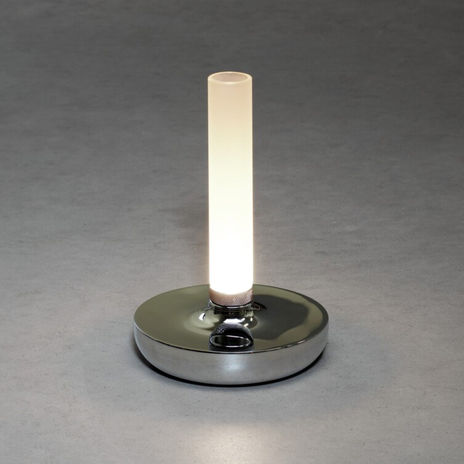 Biarritz LED-bordlampe IP54, batteri, CCT, sølv