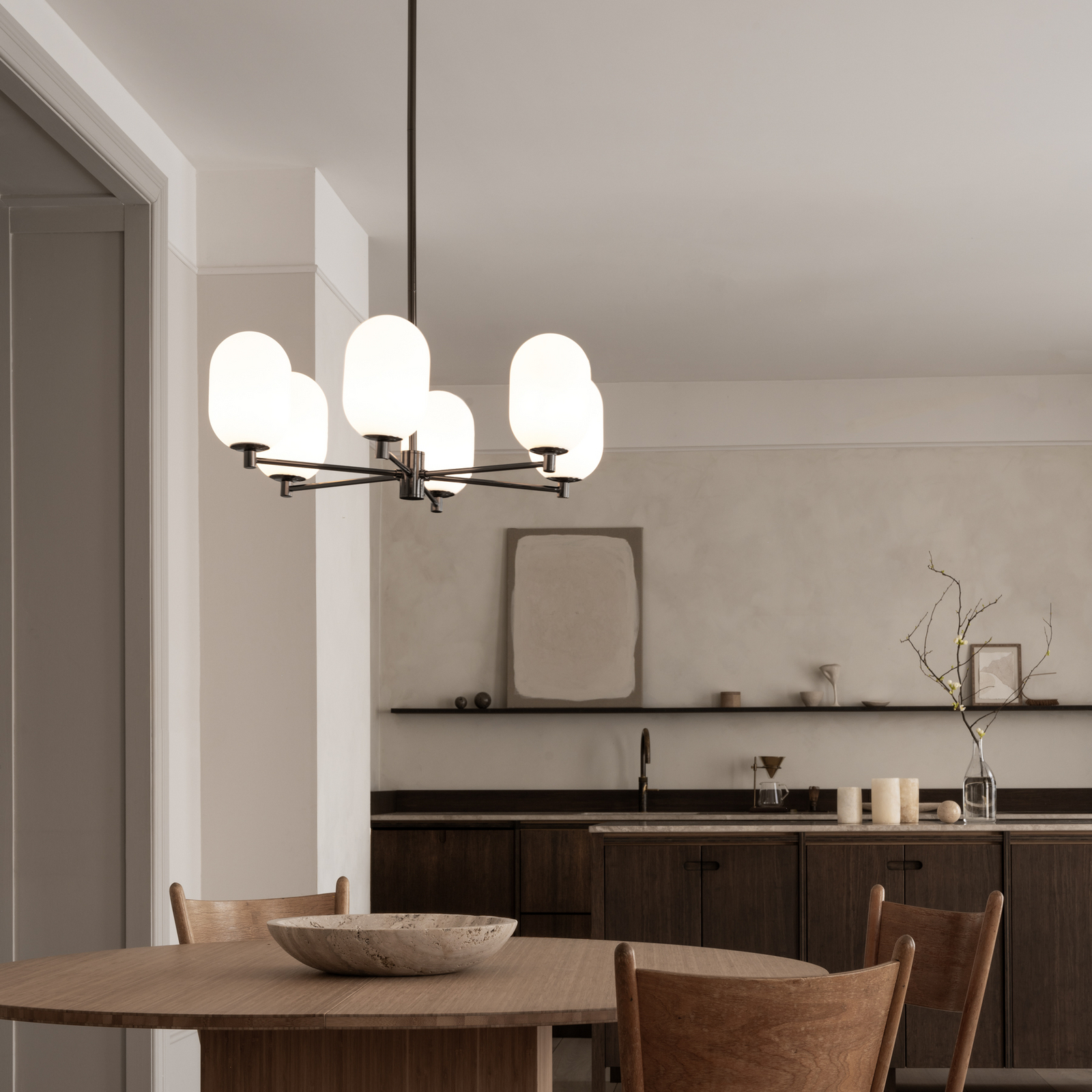 Noor Hängeleuchte opal/schwarz, Glas, 6-flg. - Watt & Veke