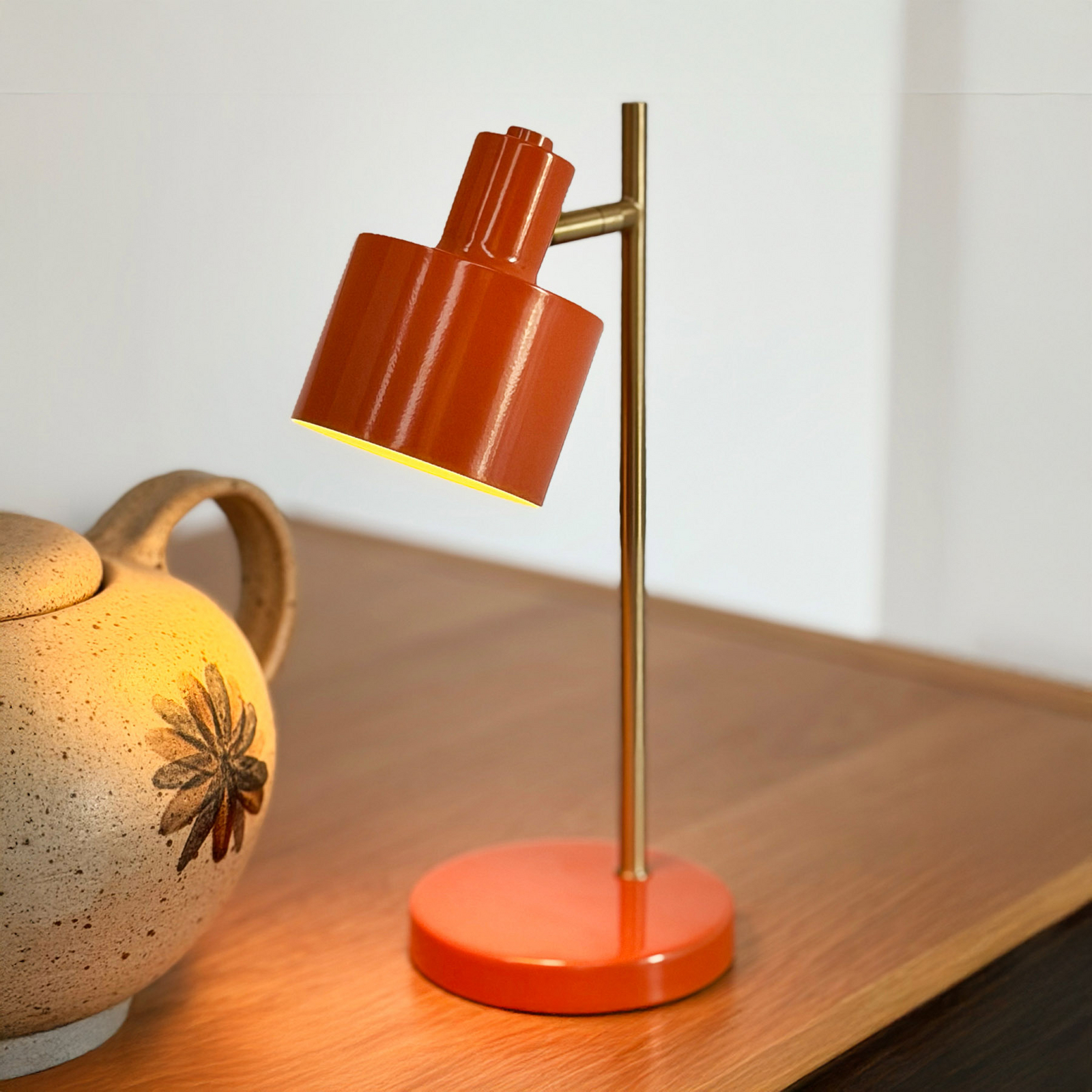 Dyberg Larsen LED akumuliatorinė stalo lempa „Ocean Mini“, oranžinė