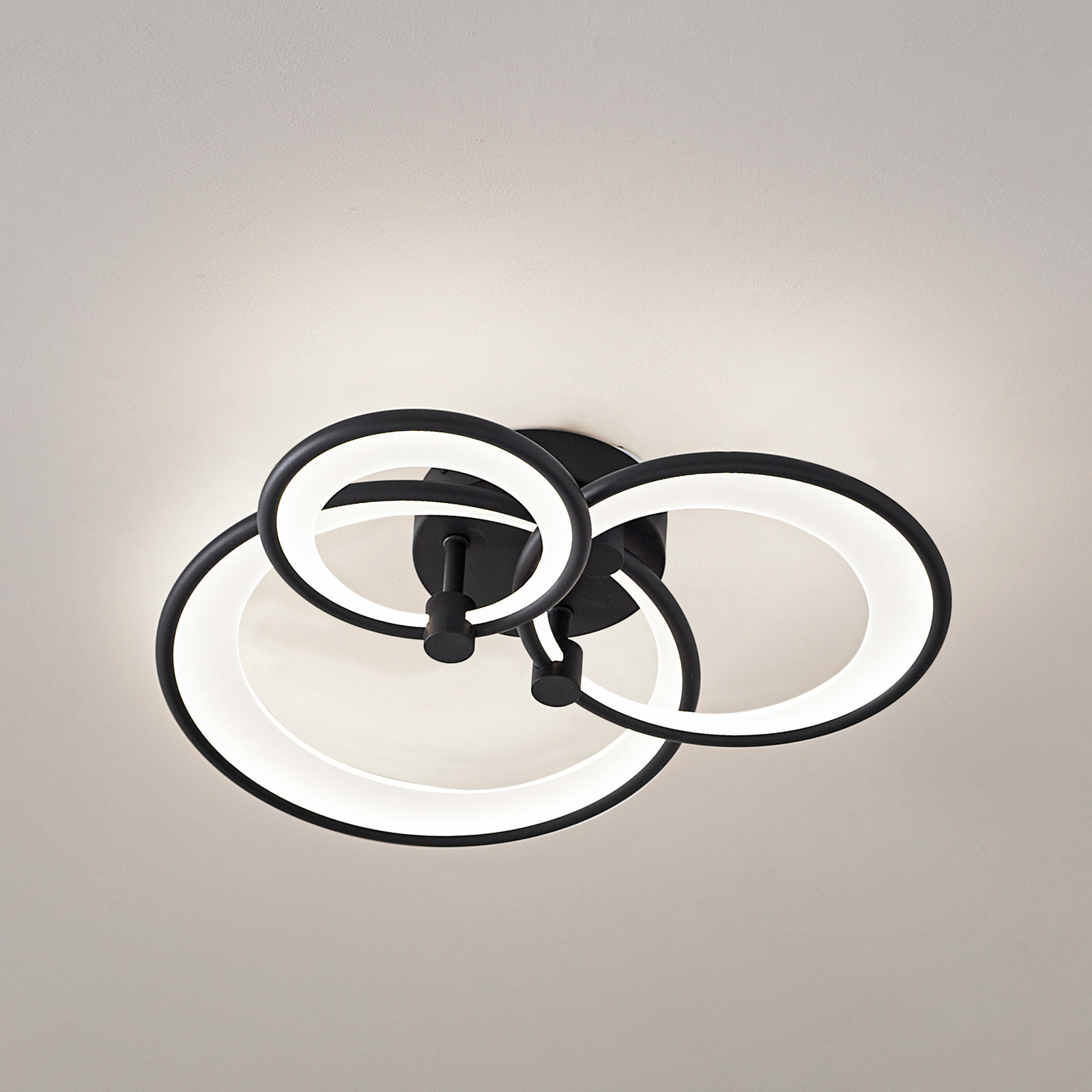 Lindby plafonieră LED Sorma negru CCT dimabil - Camera de zi / sufragerie - Modern - negru alb - Metal