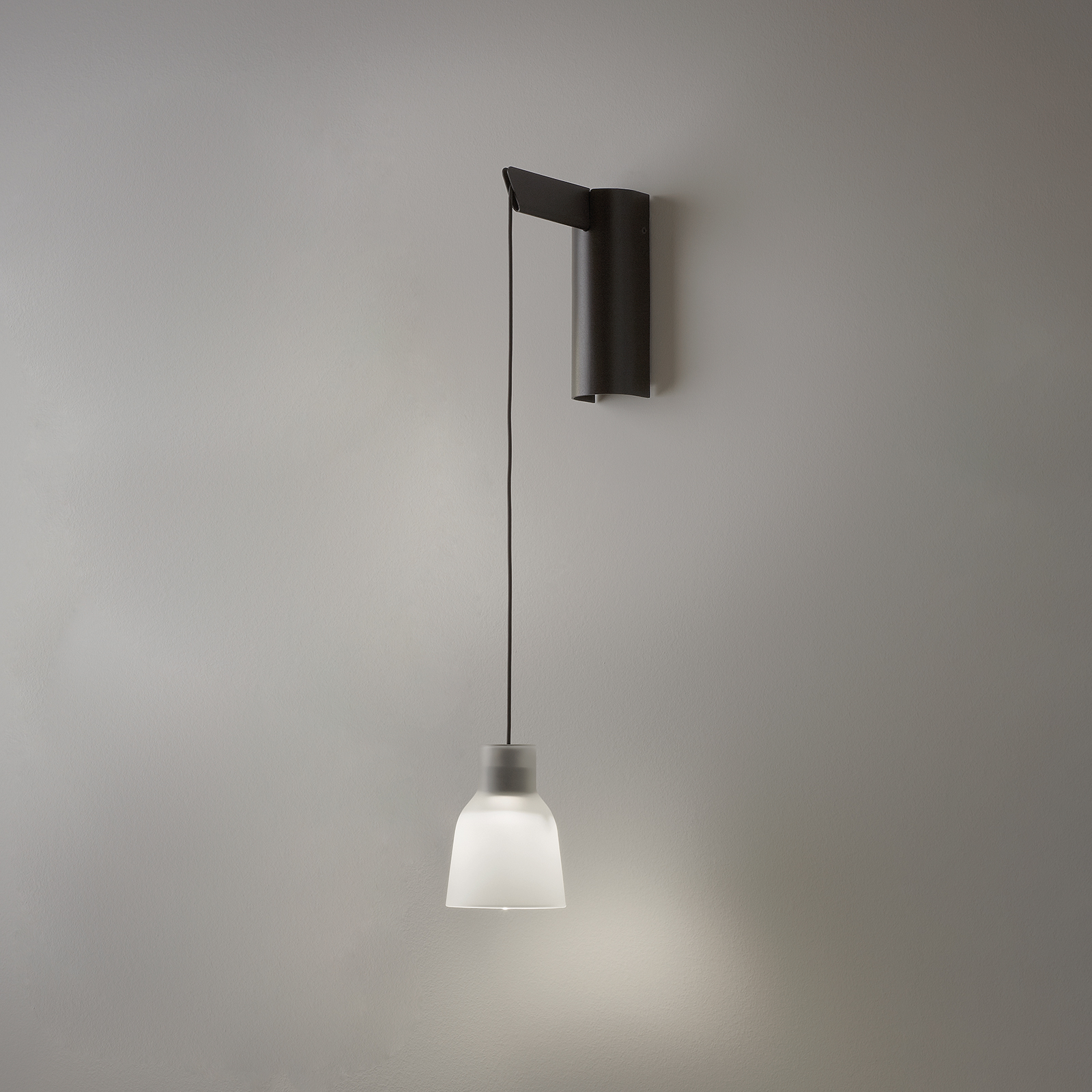 Bover Drip A/01 LED wall light, matt white
