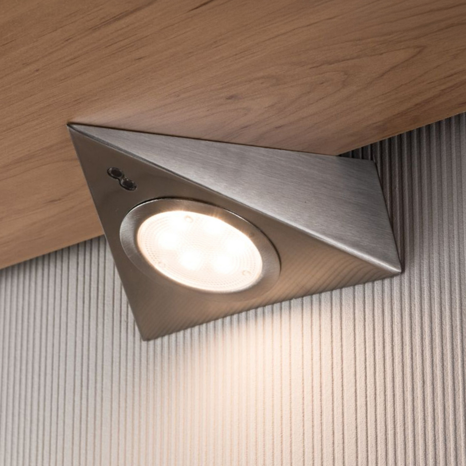 Lampă LED Paulmann pentru dulapuri, model triunghiular, din fier, cu senzor, Lampă LED Paulmann pentru dulapuri, model triunghiular, din fier, cu senzor,