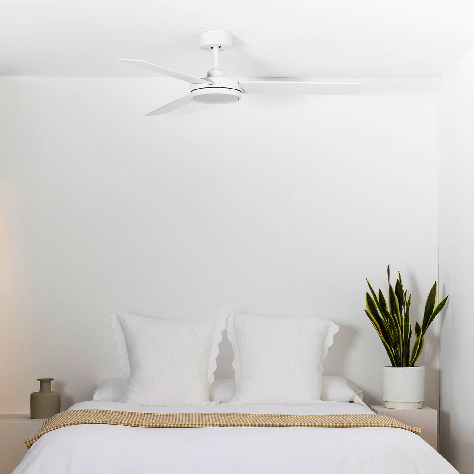 Image of FARO BARCELONA Ventilateur de plafond LED Barth avec lampe, blanc 8421776244283