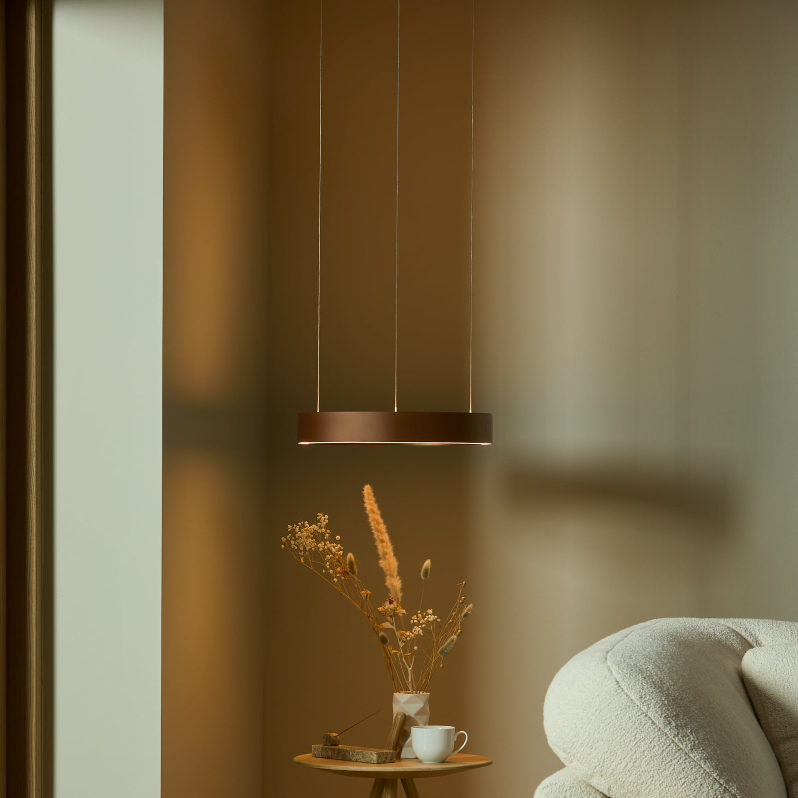 Velora LED-hængelampe, karamellbrun, Ø 40 cm, dæmpbar – LOOM DESIGN Velora LED-hængelampe, karamellbrun, Ø 40 cm, dæmpbar – LOOM DESIGN