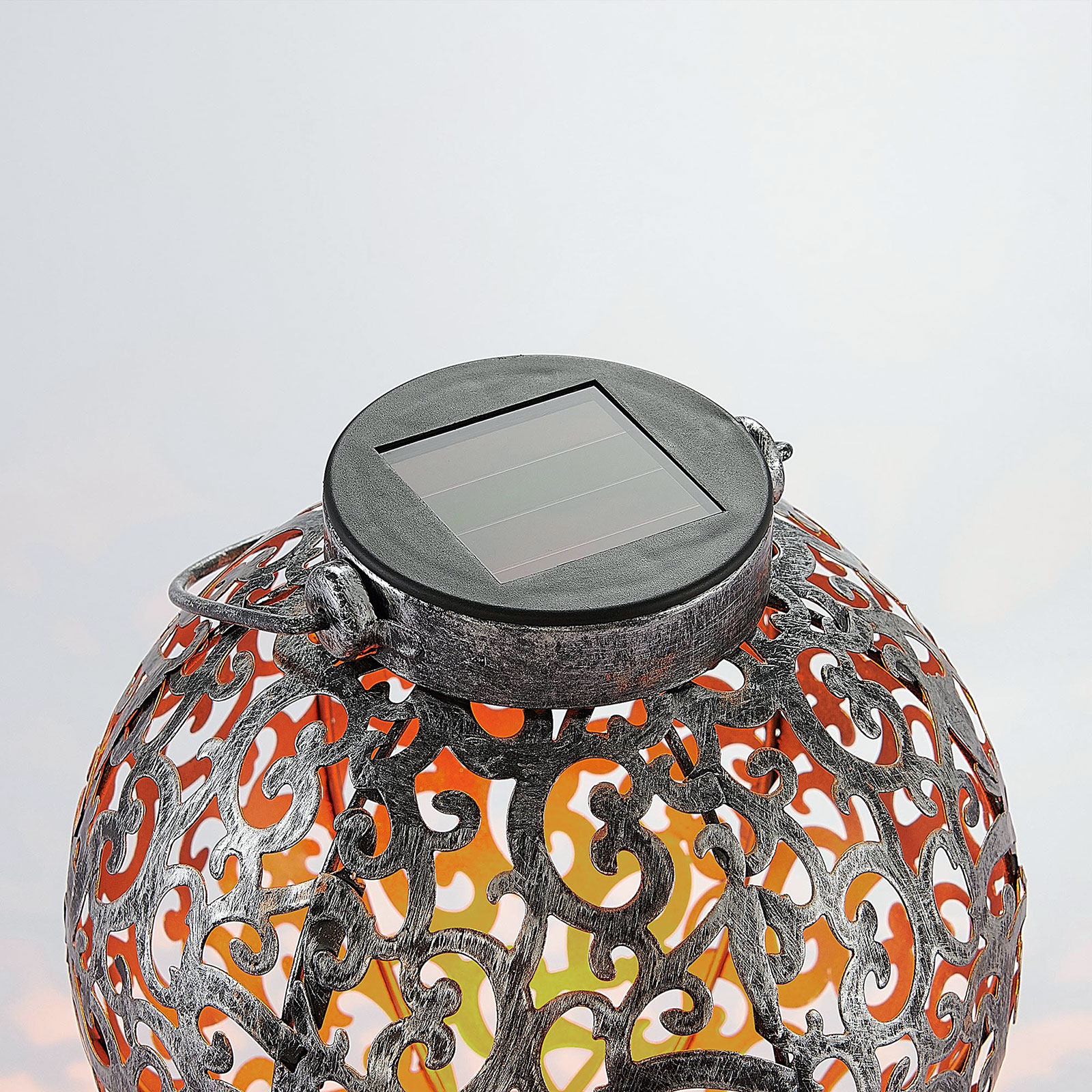 Lindby Adriano LED-Solarlaterne, Ornamente, silber