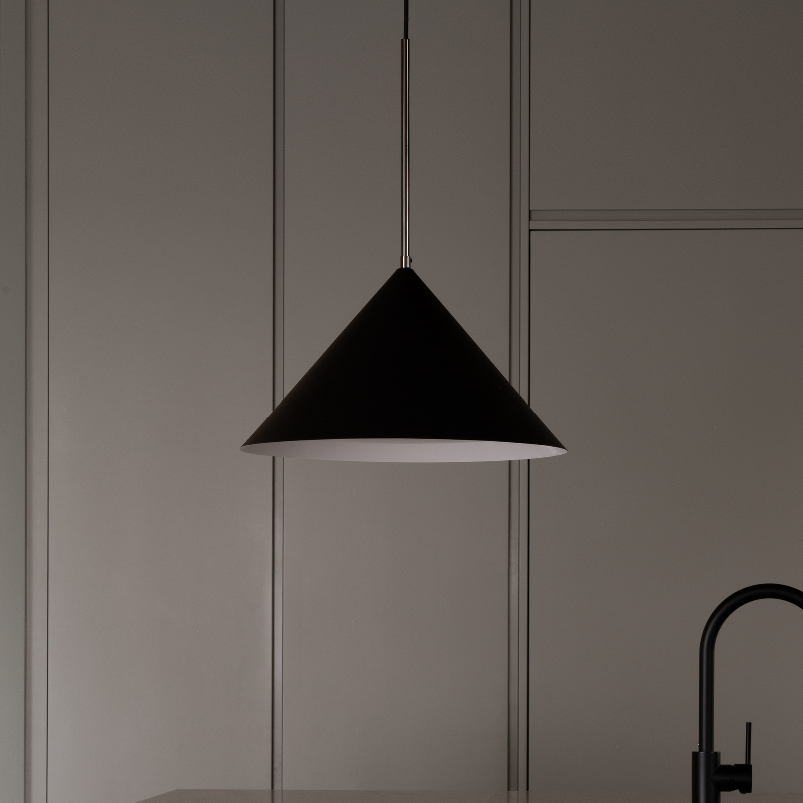 Kuro-riippuvalo, musta, Ø45 cm, metalli, E27 - Watt & Veke