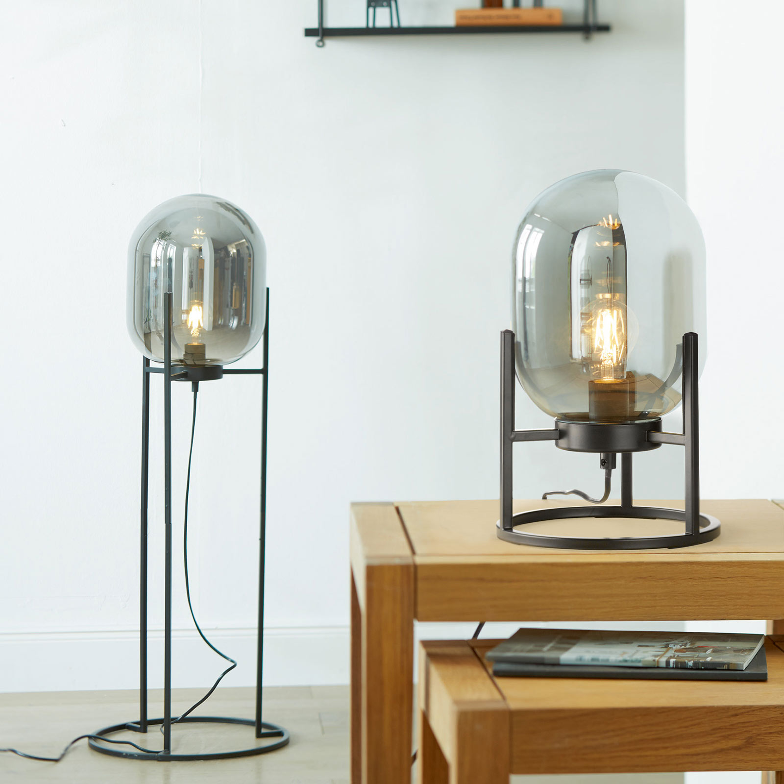 three legged table lamp