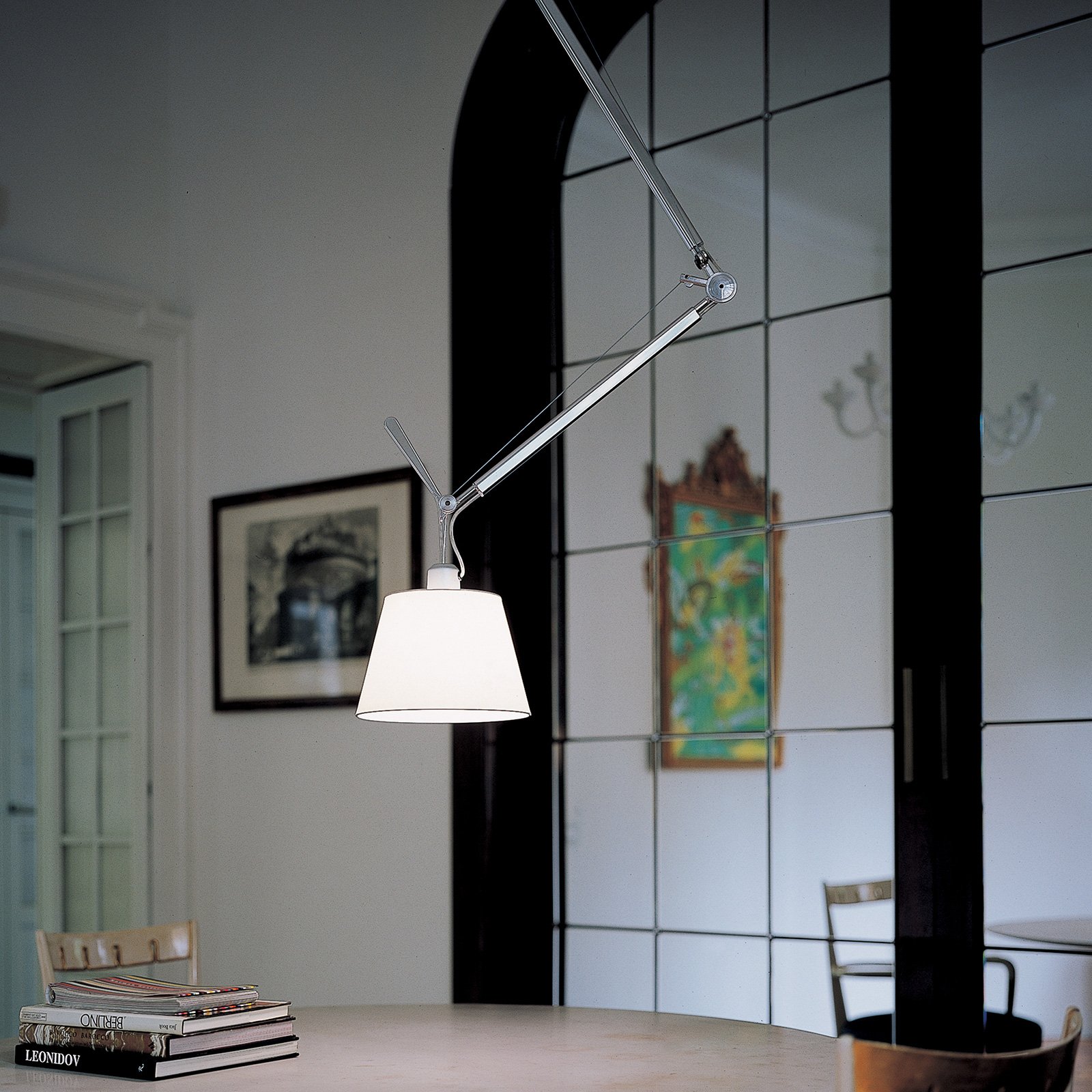 Artemide Tolomeo viseča svetilka decentralizirana pergament