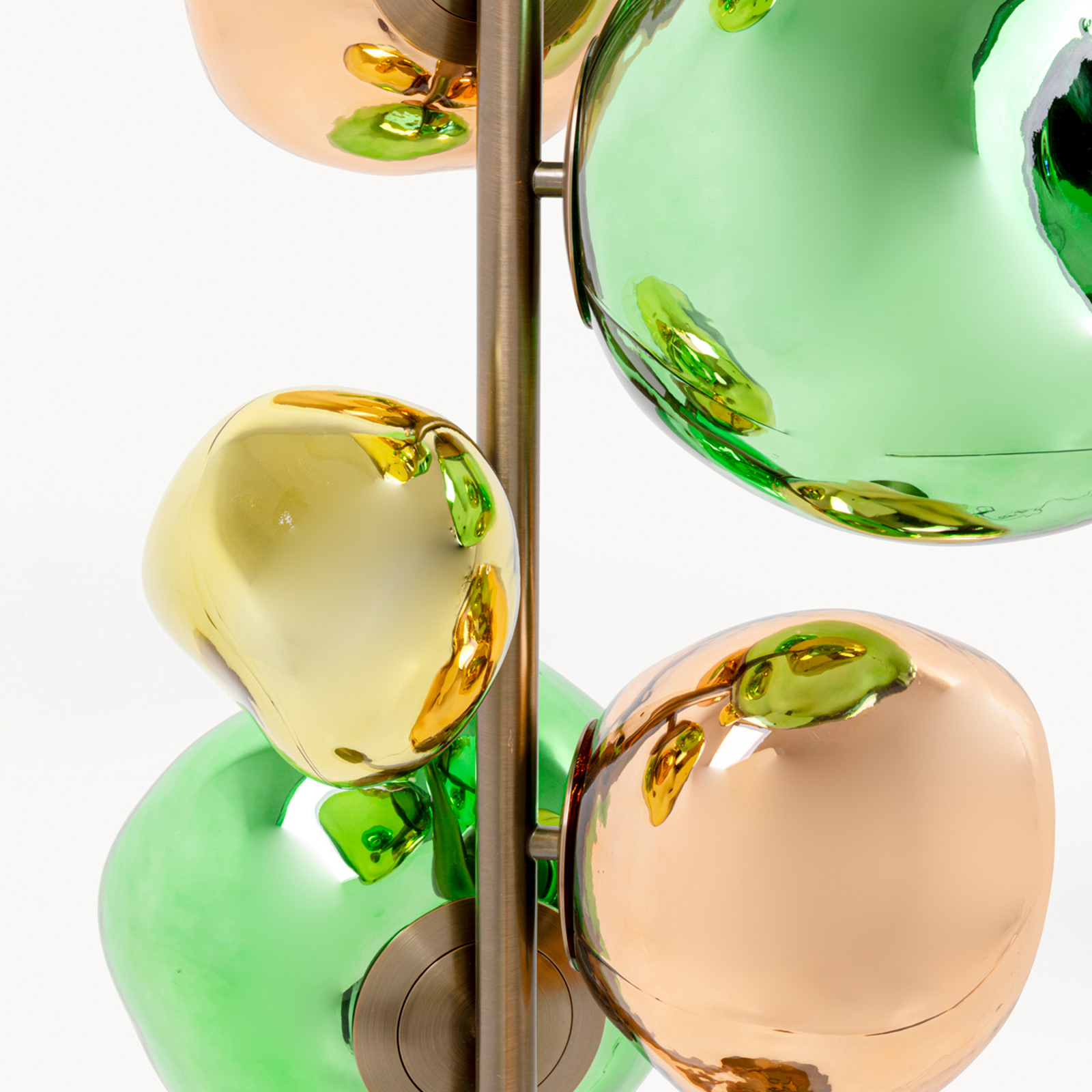 KARE gulvlampe Burbuja. Flerfarvet, glas, 168 cm, 7 lyskilder. KARE gulvlampe Burbuja. Flerfarvet, glas, 168 cm, 7 lyskilder.