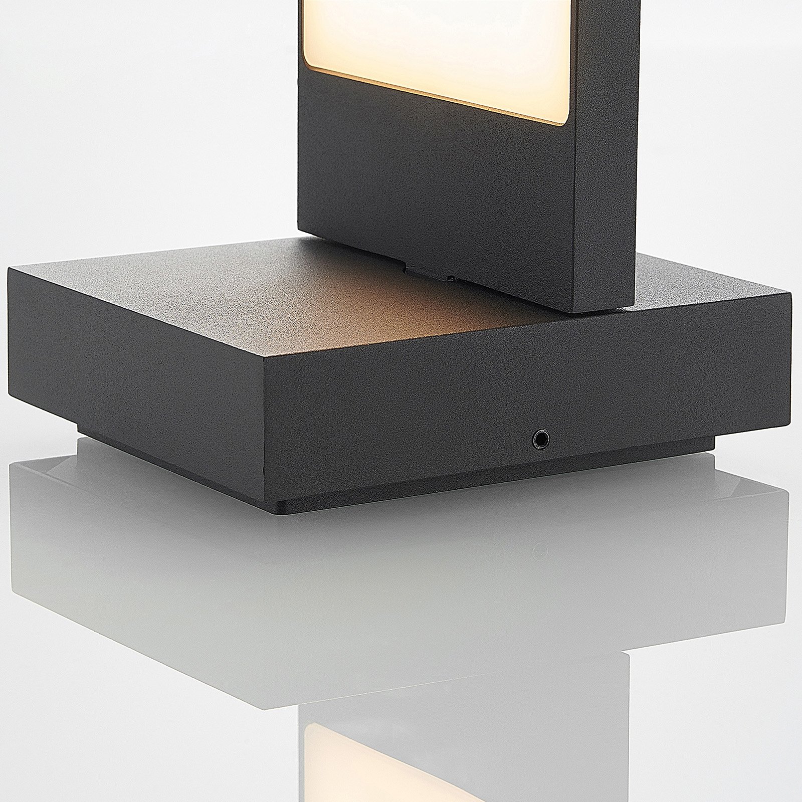 Silvan Outdoor Wall Lamp Graphite/White - Lucande