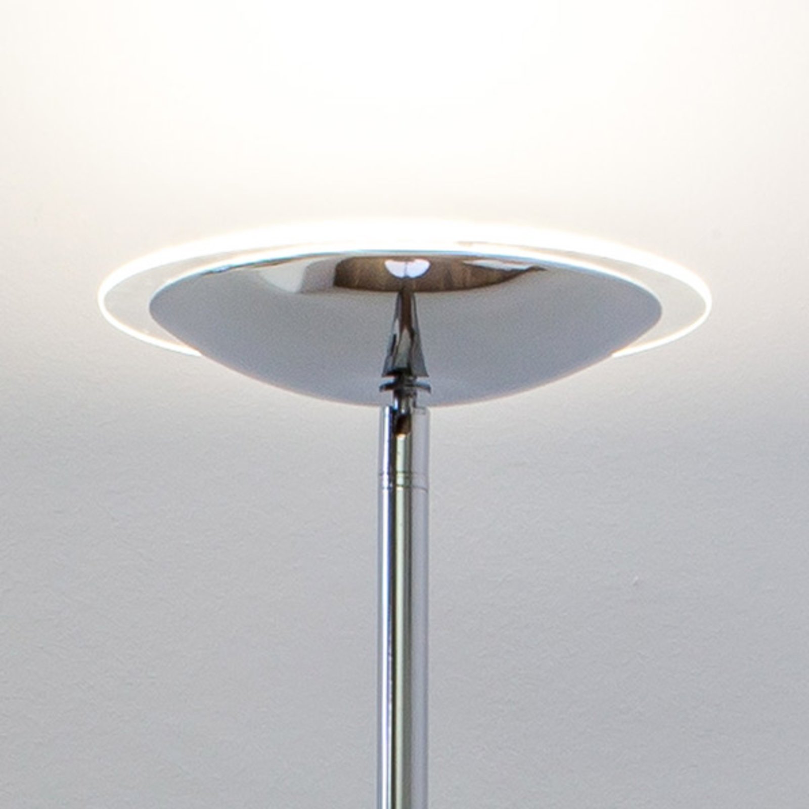 Chroomglanzende LED uplighter vloerlamp Malea