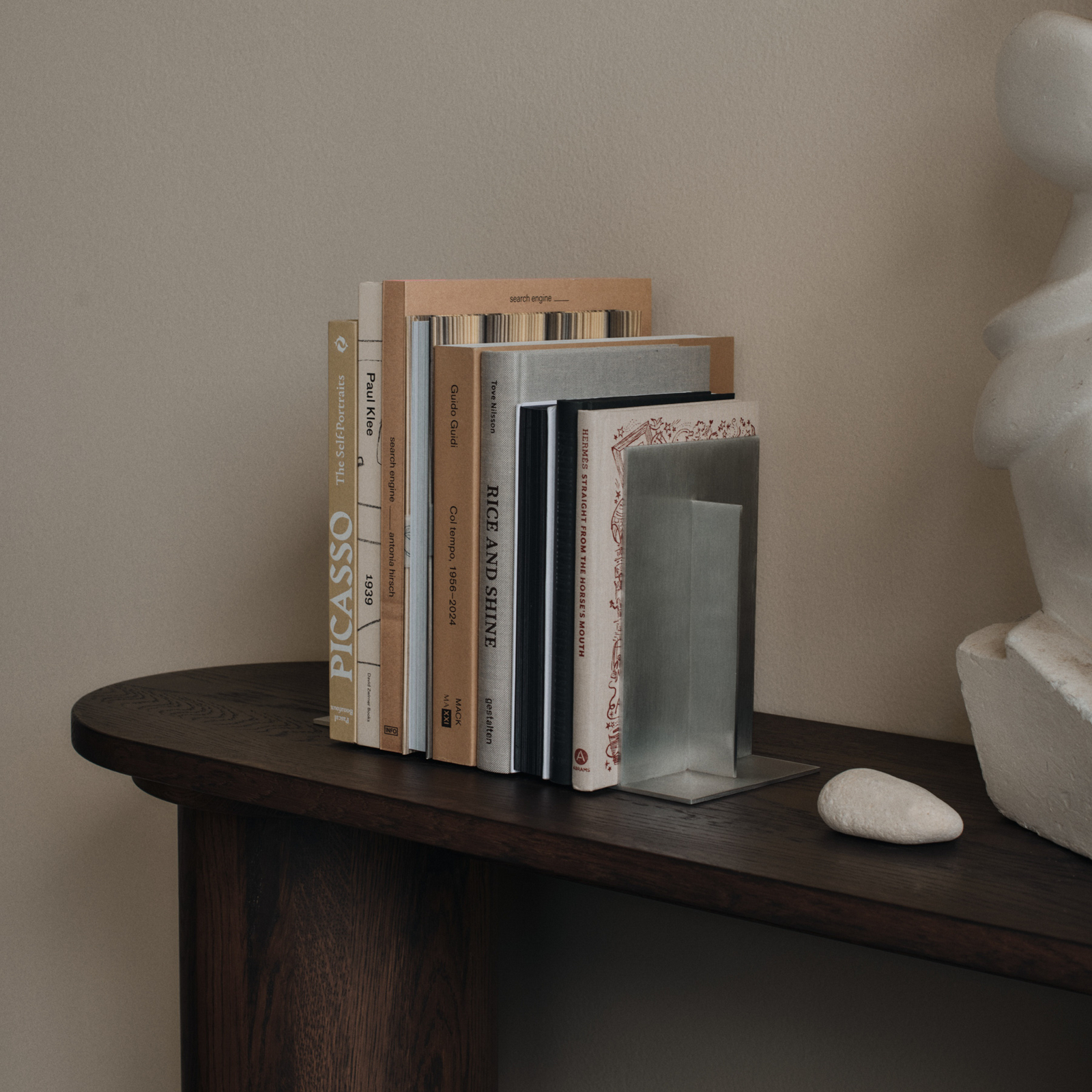 Lager Buchstützen, 2er-Set, Aluminium - ferm LIVING