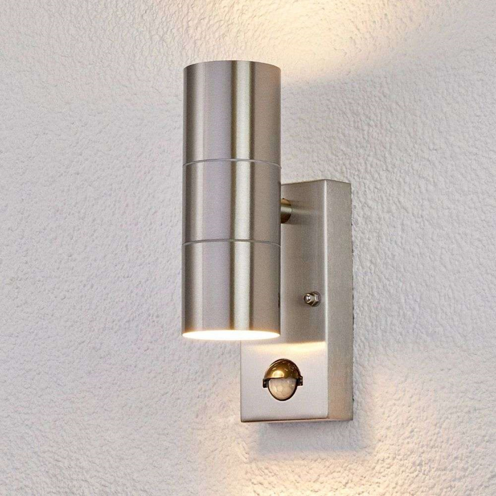 Eyrin Utomhus Vägglampa w/Sensor Steel - Lindby