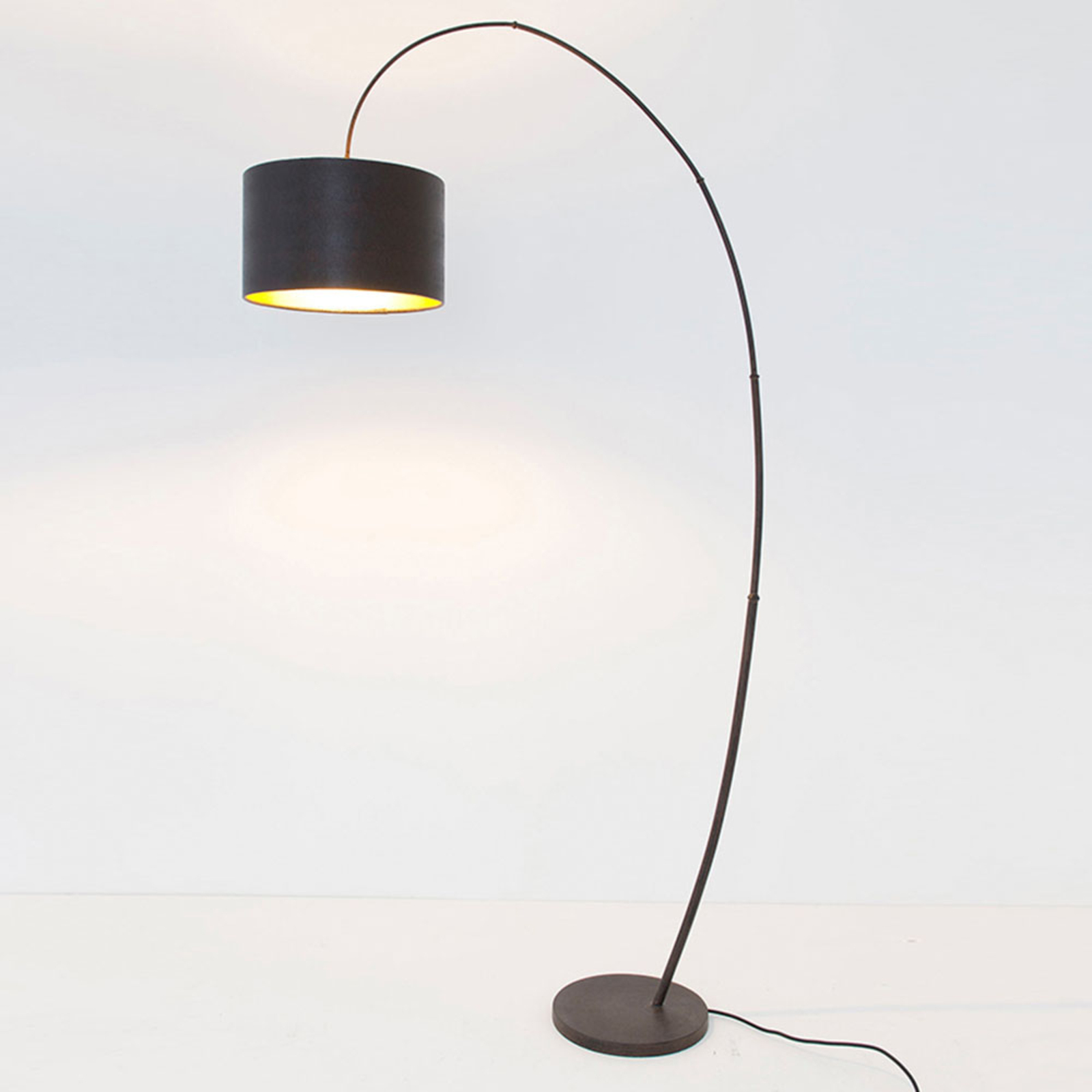 Boog-vloerlamp bamboe Arco, bruin-zwart goud