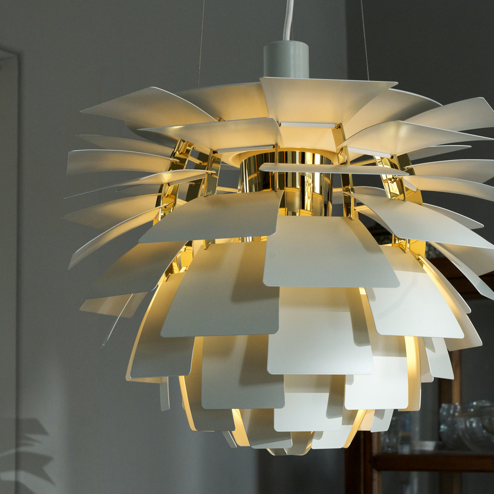 Hängelampe PH Artichoke grün/messing Ø 48 cm Louis Poulsen