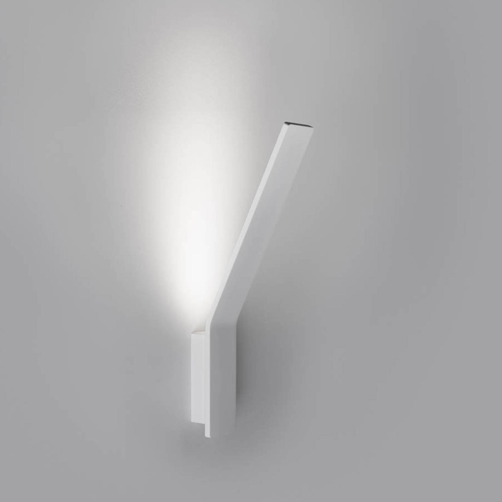 Stilnovo LED-vegglampe Lama 3 000 K hvit