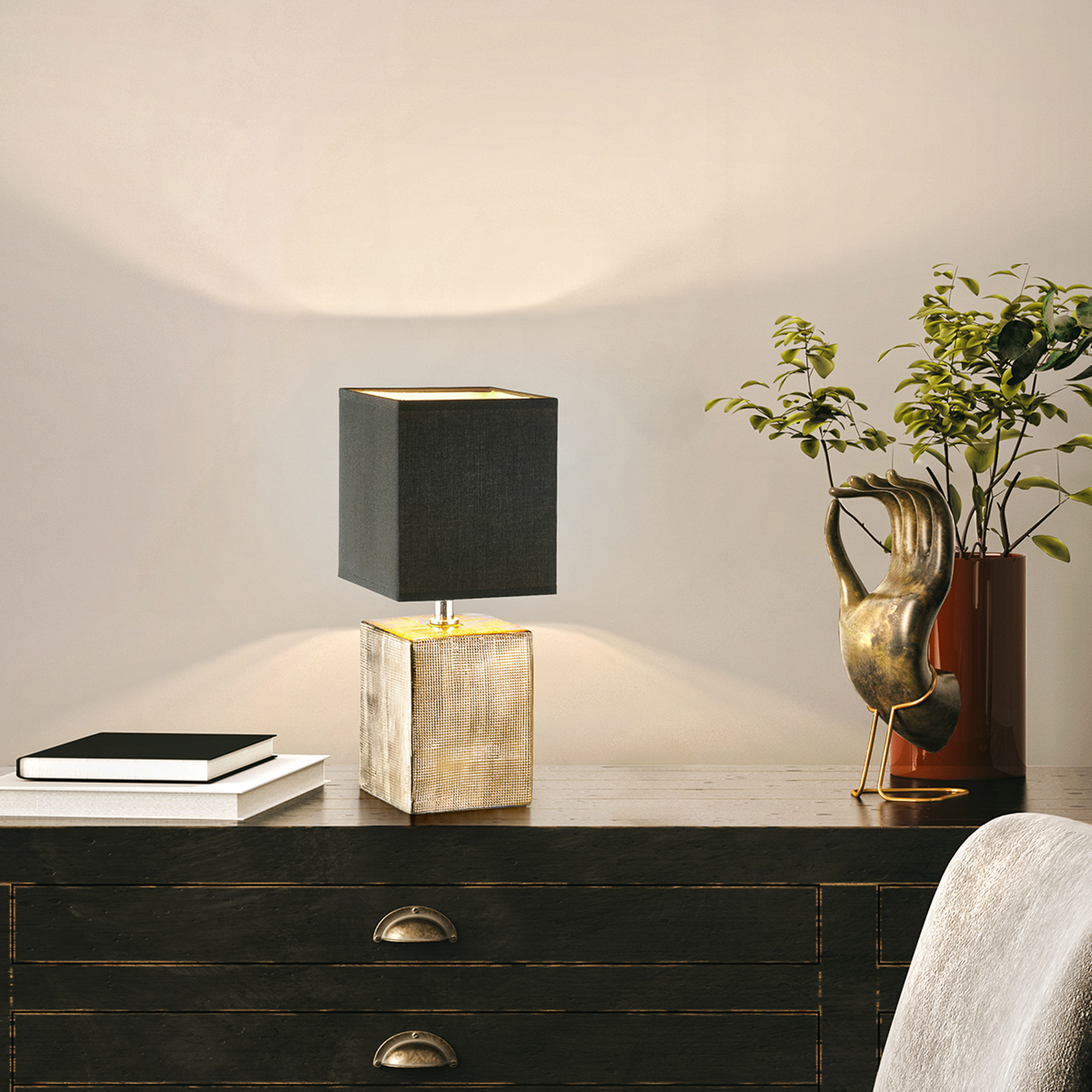 Настолна лампа Ouro, черна/антична бронз, 35 см, текстил/керамика Настолна лампа Ouro, черна/антична бронз, 35 см, текстил/керамика