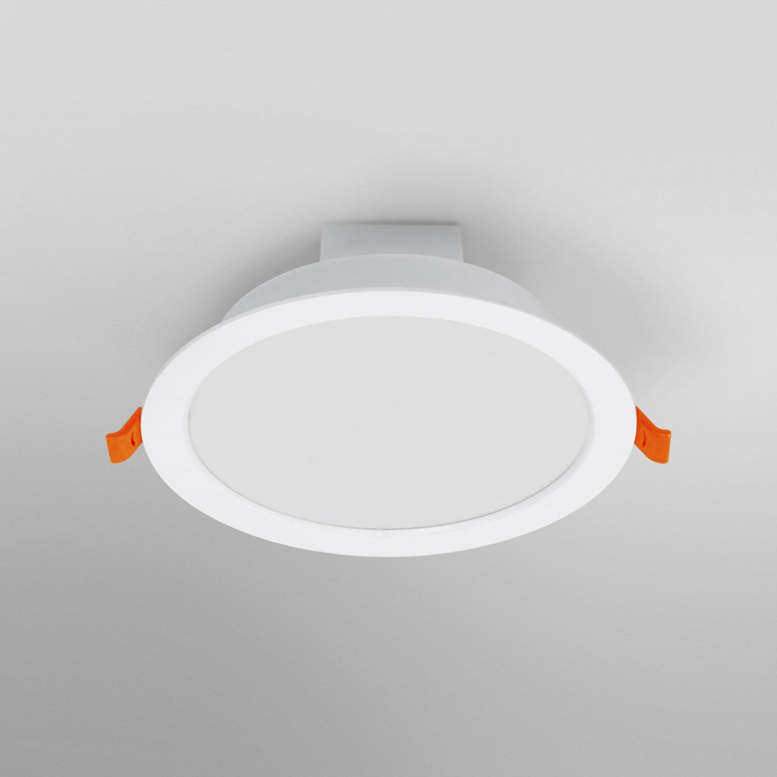 LEDVANCE SMART+ WiFi spot wpuszczany LED, 110°