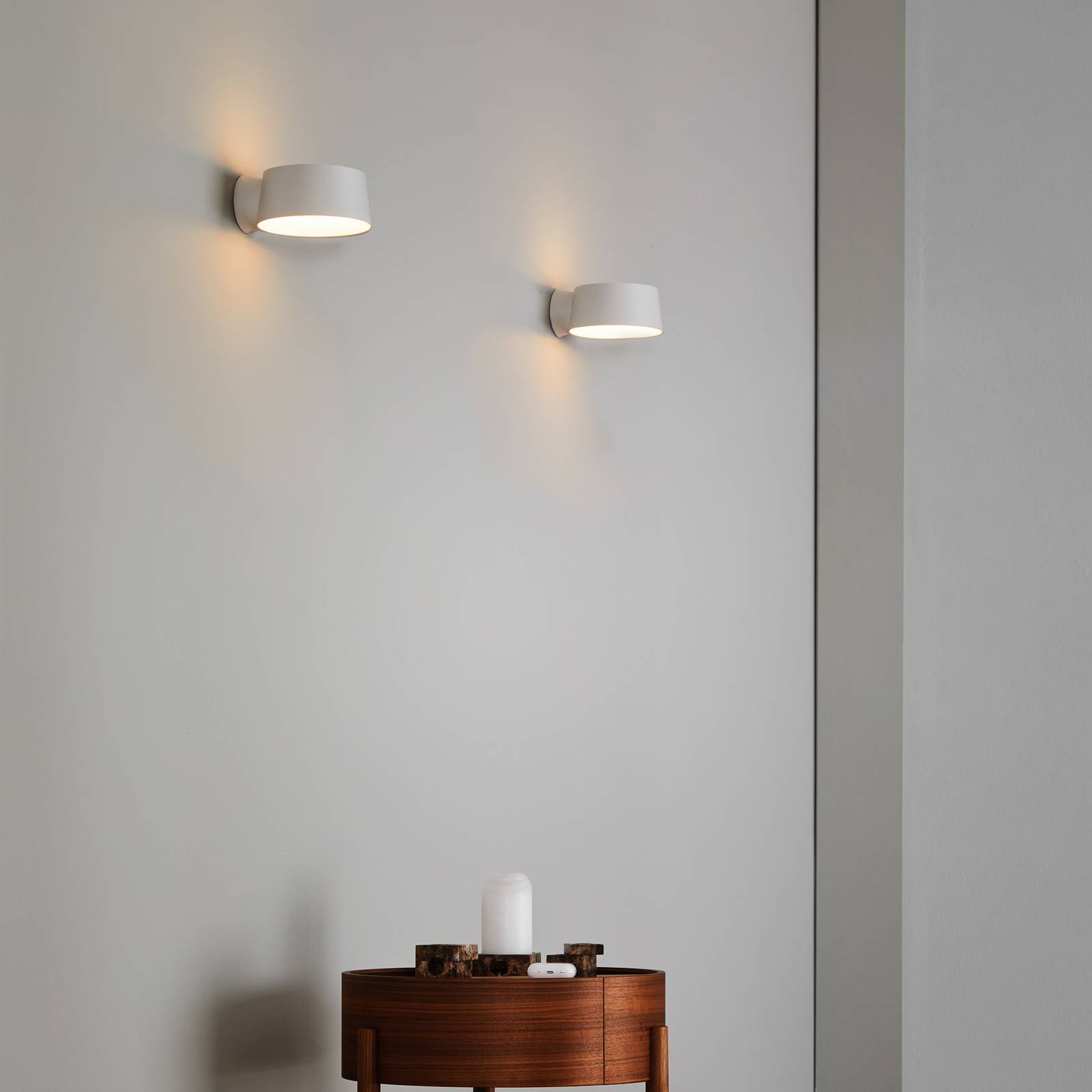 LOOM DESIGN kinkiet LED Cookie, biały, aluminium, Ø 15 cm