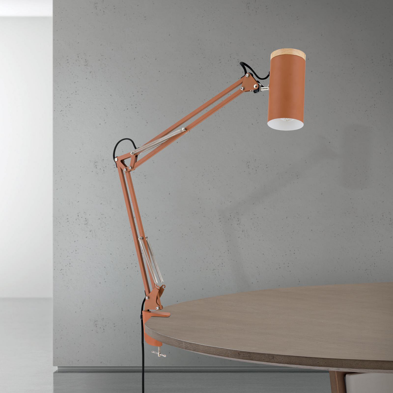 Bordlampe Gili, korallrød, klemme, stål, høyde 75 cm E27