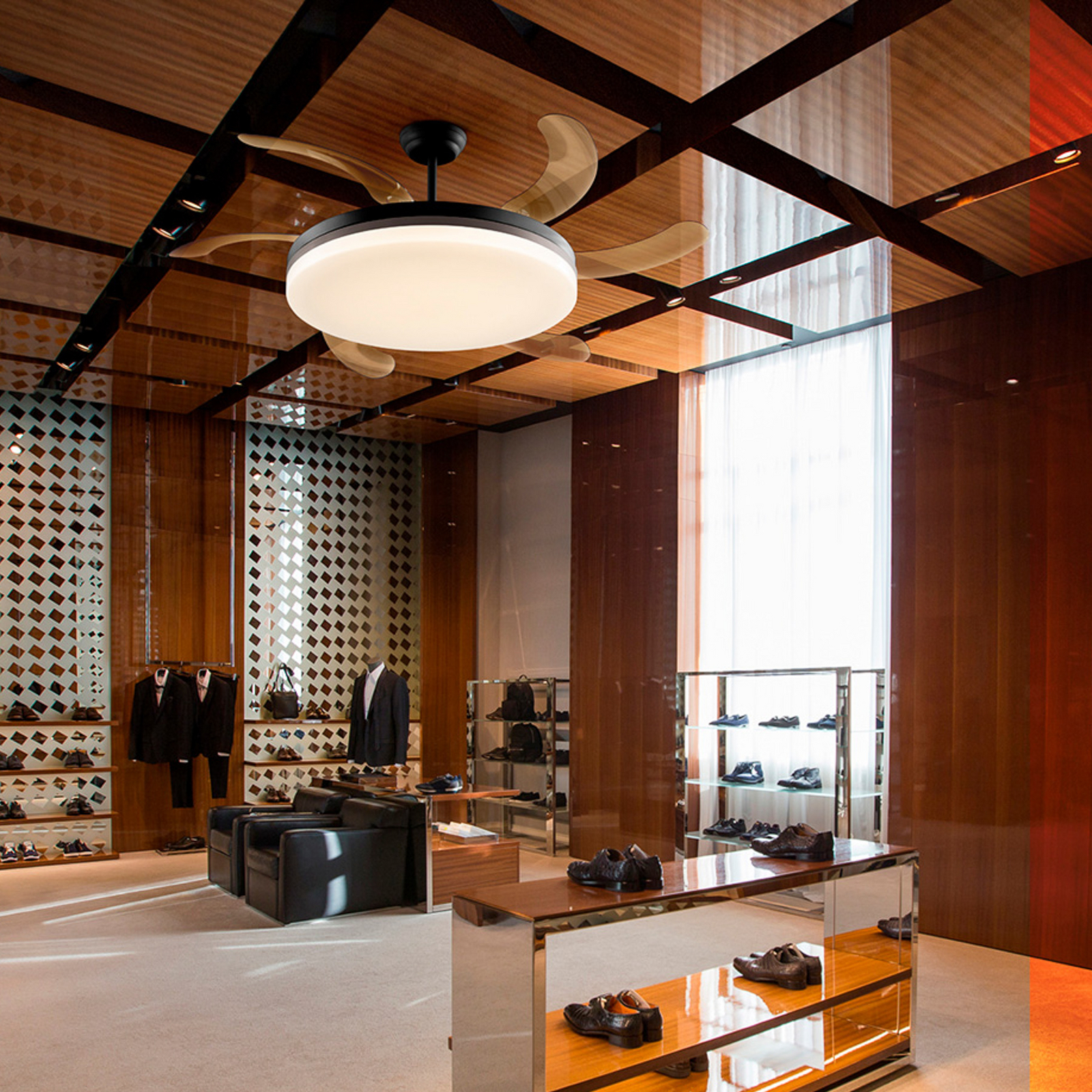 LED stropni ventilator Vento črn/bronast/dimast Ø 150, tih