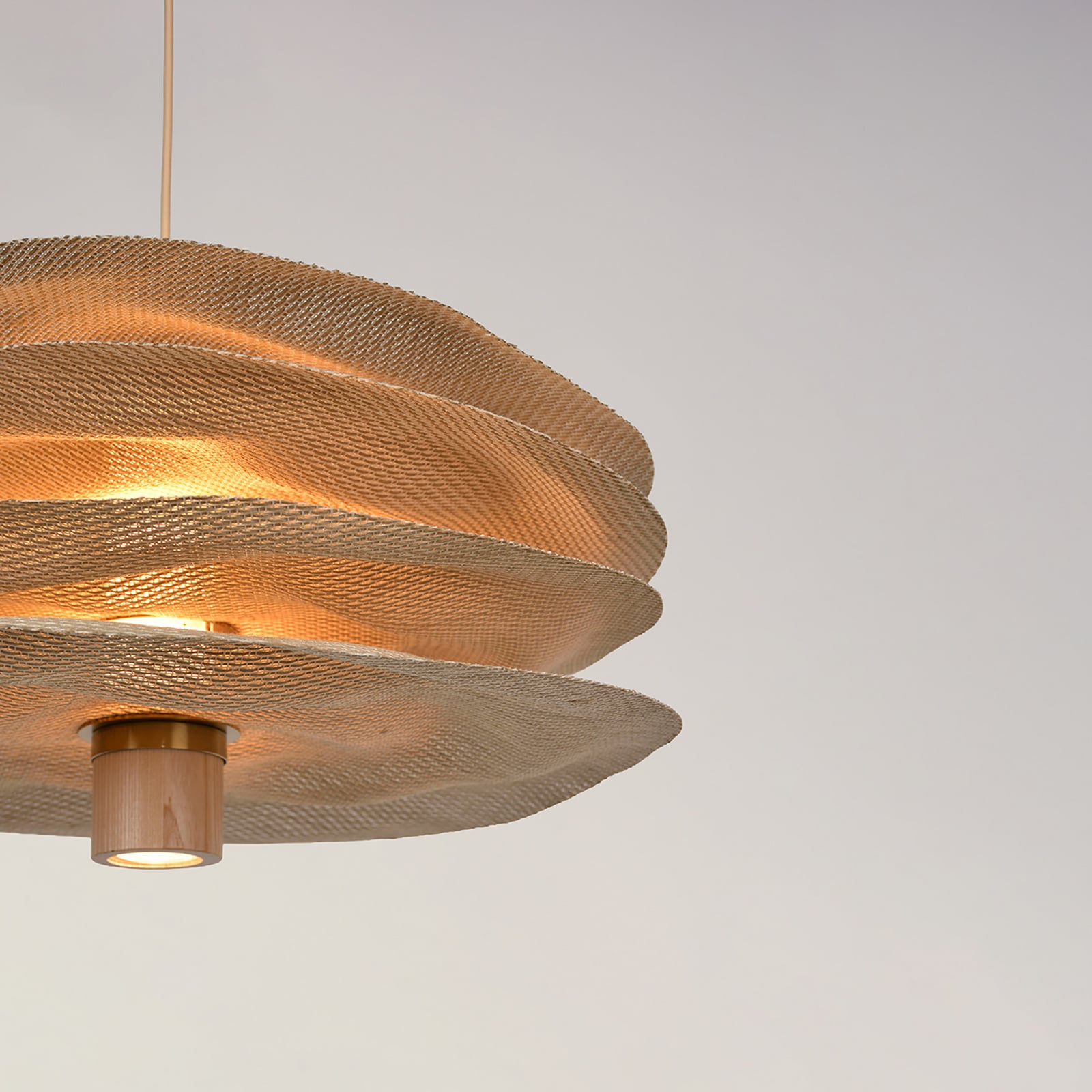 MARKET SET Rivage piekaramā lampa, 4 slāņi, Ø 58 cm