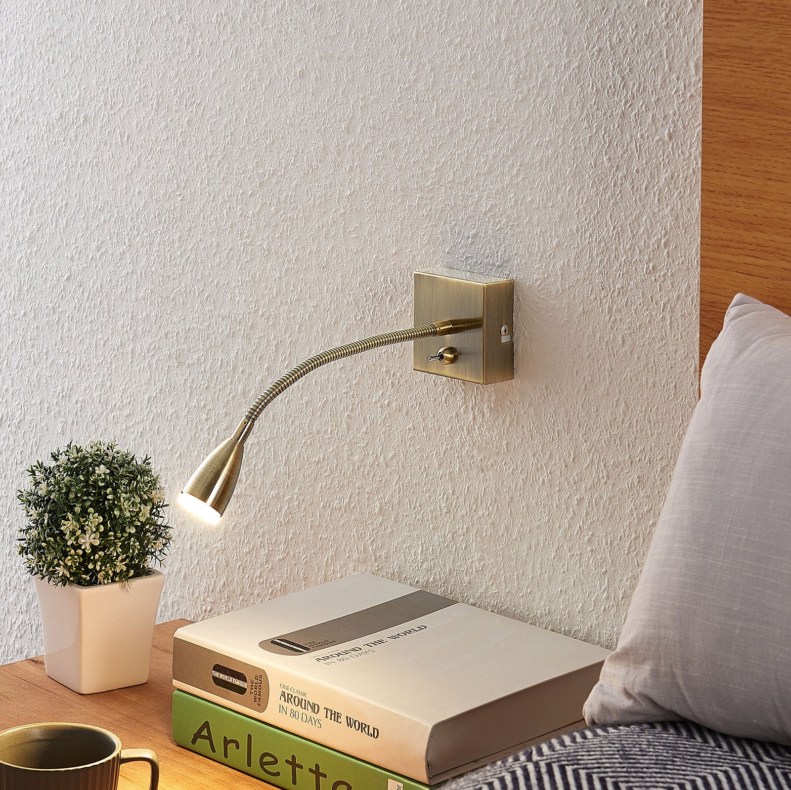 Jolka LED Wandleuchte Brass - Lindby