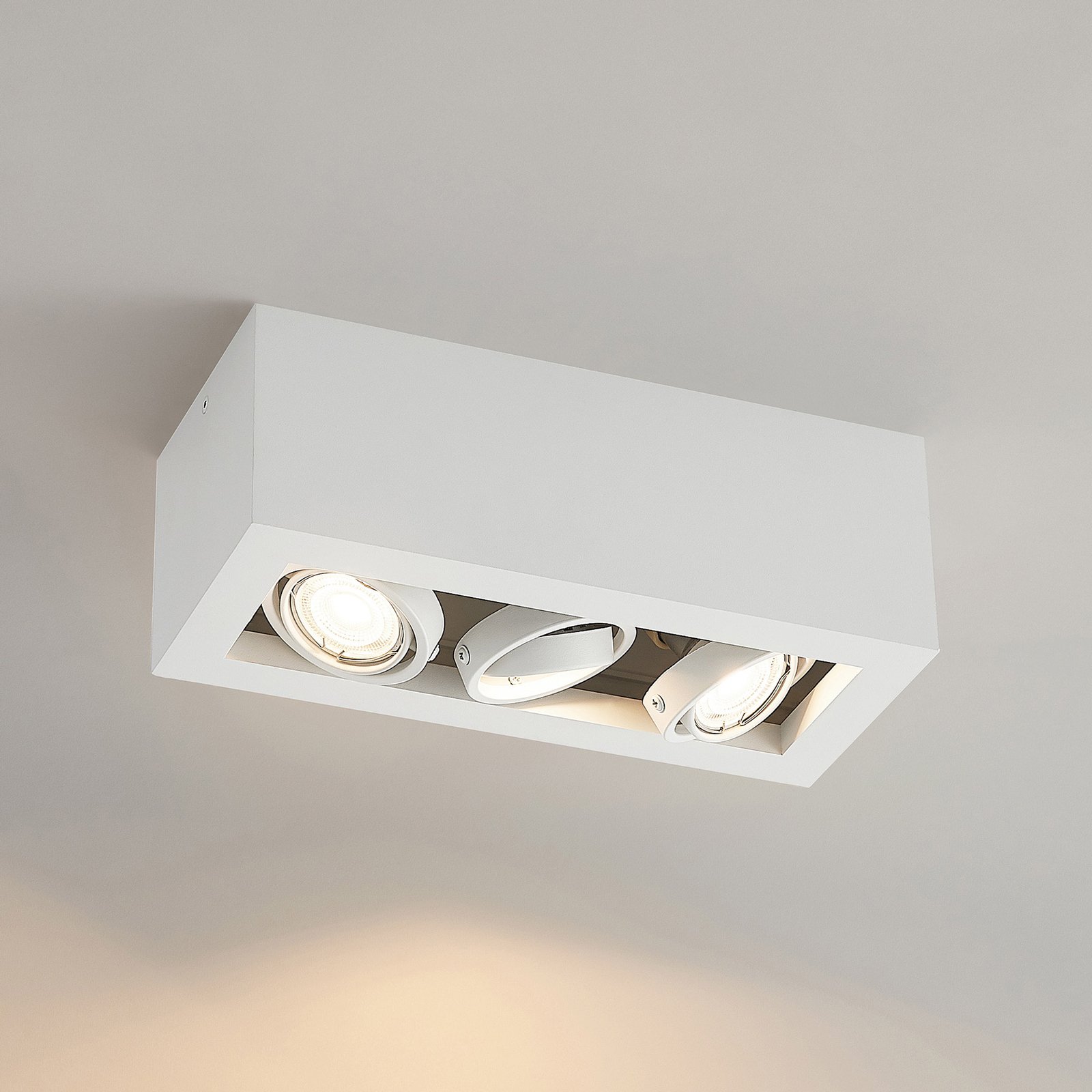 Arcchio Giyan surface-mounted light, 3-bulb, white