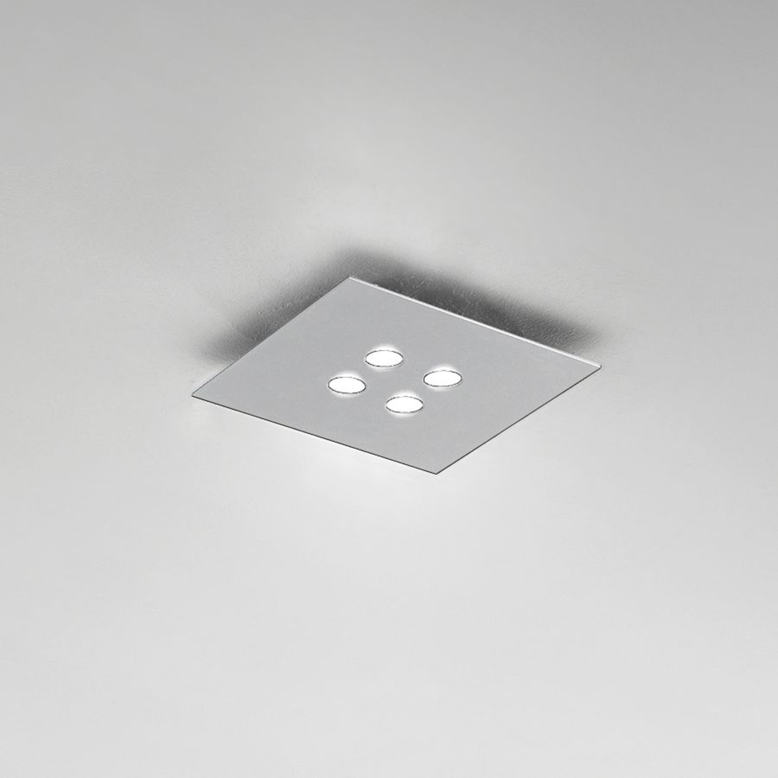 "ICONE Slim" - LED lubinis šviestuvas 4 žibintų baltos spalvos