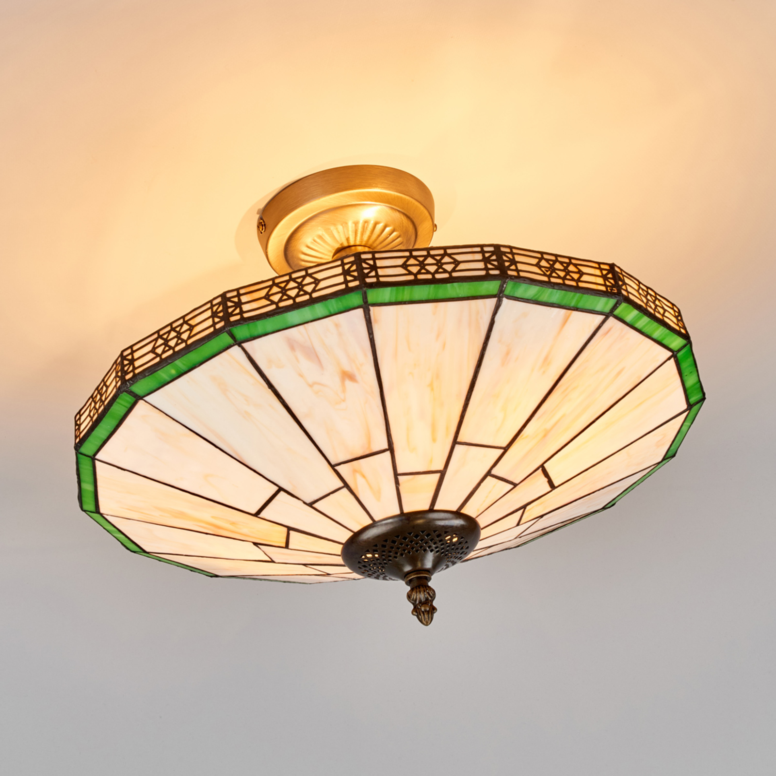 New York Classic Tiffany Style Ceiling Light 