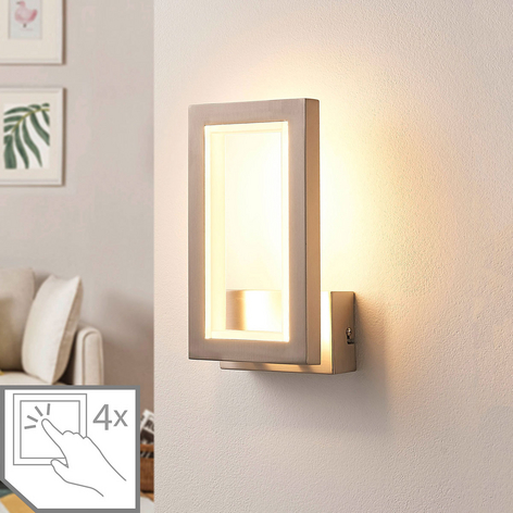Applique murale LED carrée Heriba, nickel mat