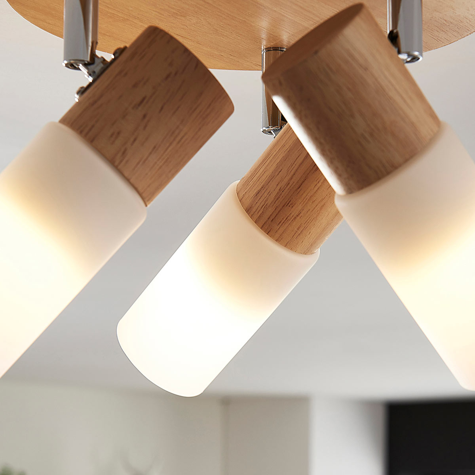Christoph wooden spotlight, 3-bulb, circular